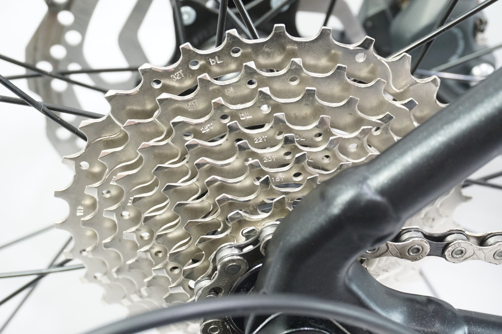 KHODAABLOOM 「コーダブルーム」 FARNA DISC TIAGRA 2024年モデル ロードバイク / 中目黒店