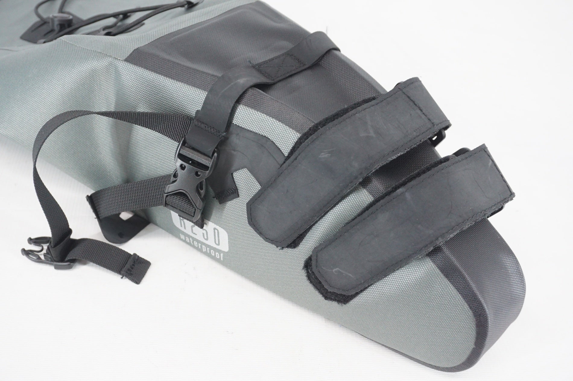 R250 「アールニーゴーマル」 サドルバッグ / 阪急塚口店