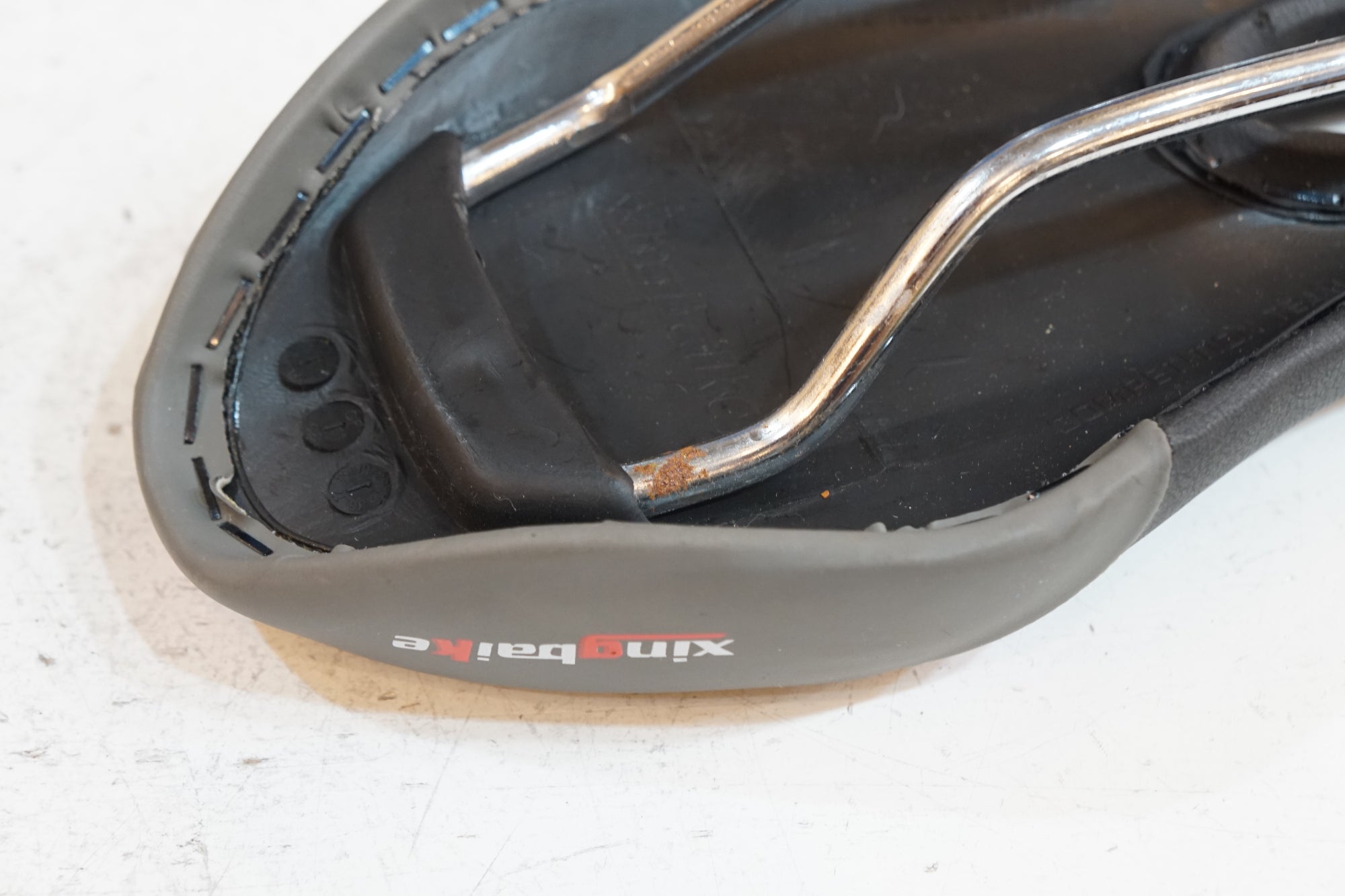 XINGBAIKE  「シン バイク」 STARBK サドル / バイチャリ浦和ベース