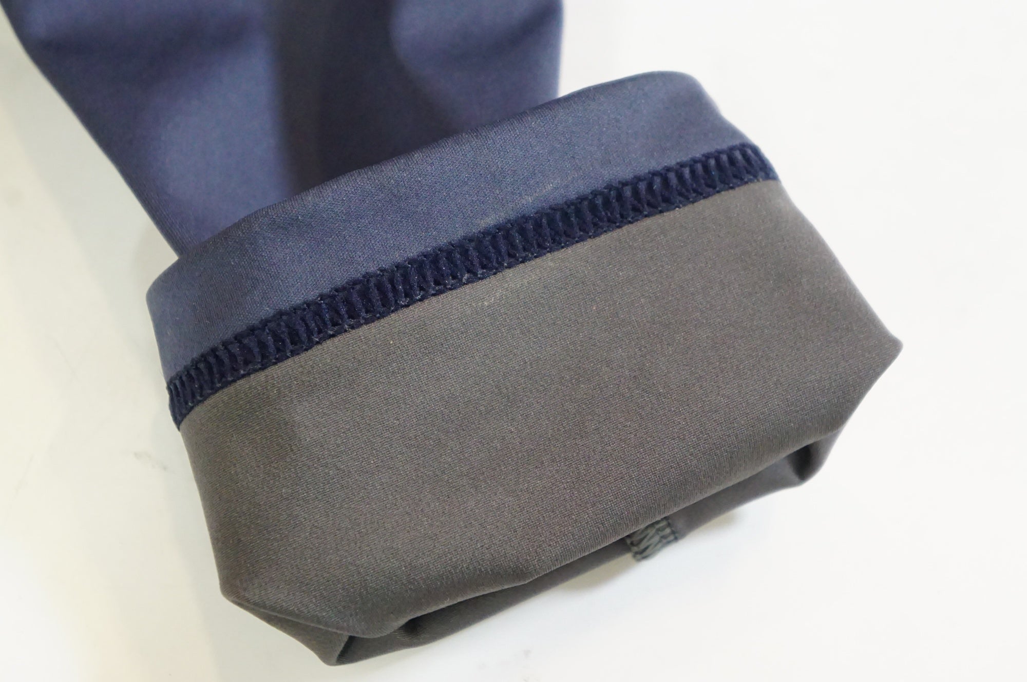 SPORTFUL 「スポーツフル」 REDBULL BORA HANSGROHE FIANDRE PRO LONG SLEEVES (5224421-4022) XLサイズ ジャケット / 熊谷本店