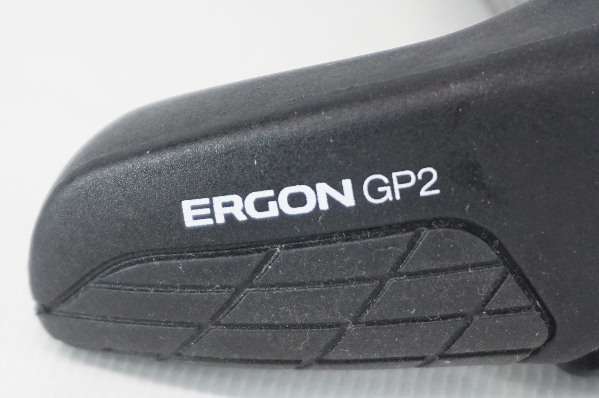 ERGON 「エルゴン」 GP2 グリップ / 阪急塚口店