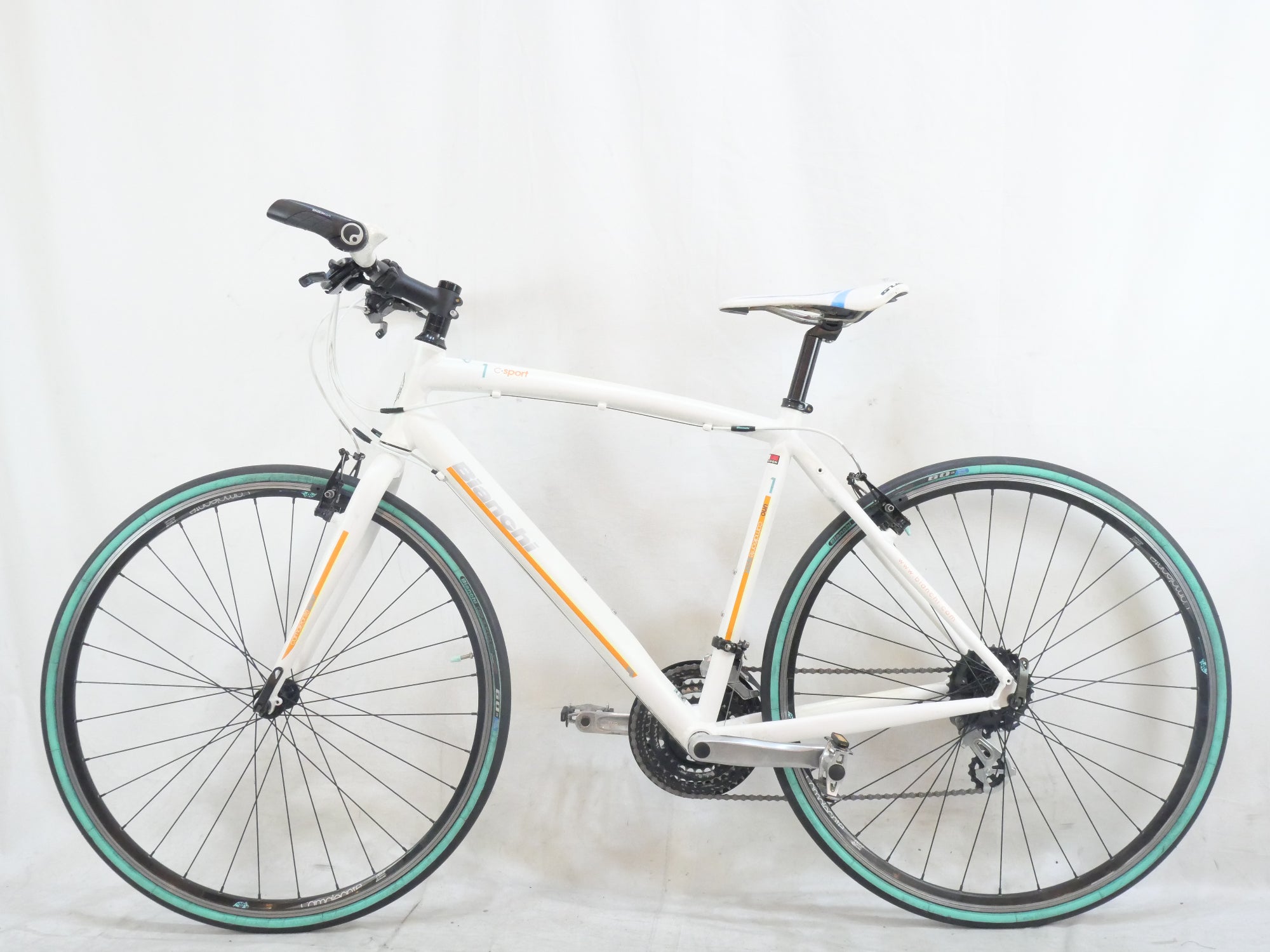 BIANCHI 「ビアンキ」 C-SPORT1 2016年モデル クロスバイク / バイチャリ浦和ベース