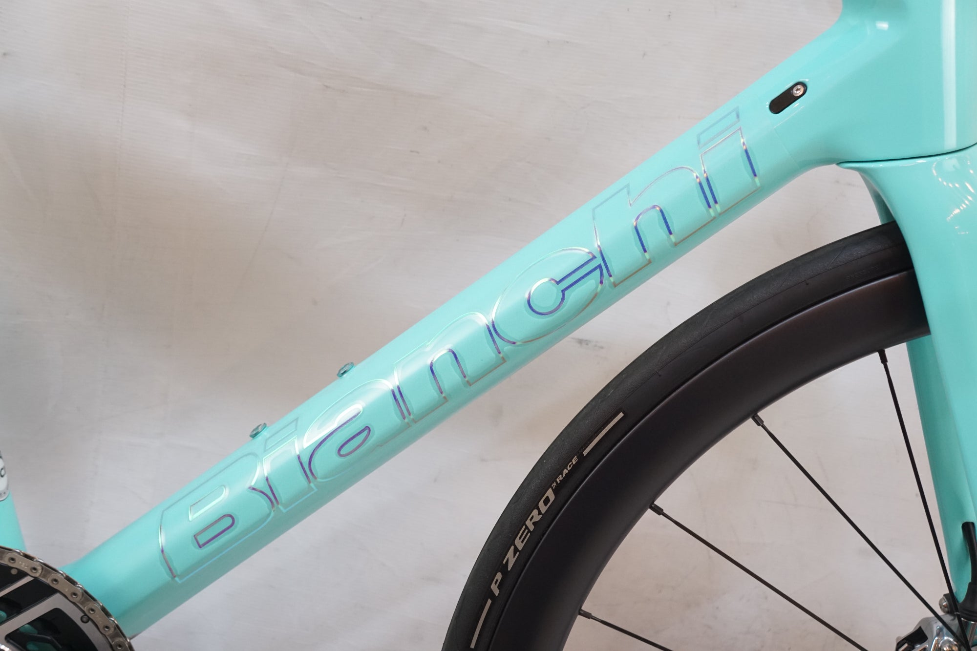 BIANCHI 「ビアンキ」 SPECIALISSIMA DISC 2022年モデル ロードバイク / バイチャリ浦和ベース