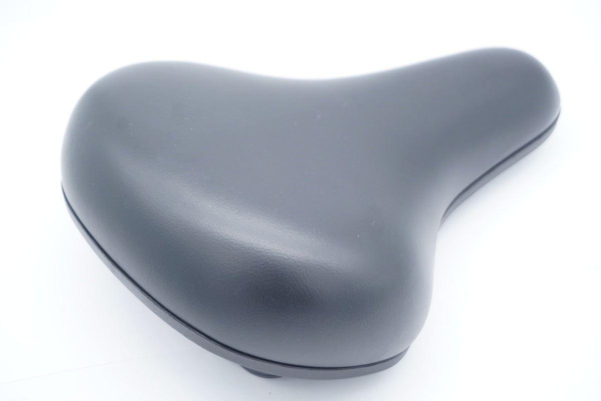 JUSTEK 「ジャステック」 サドル/ 滋賀大津店