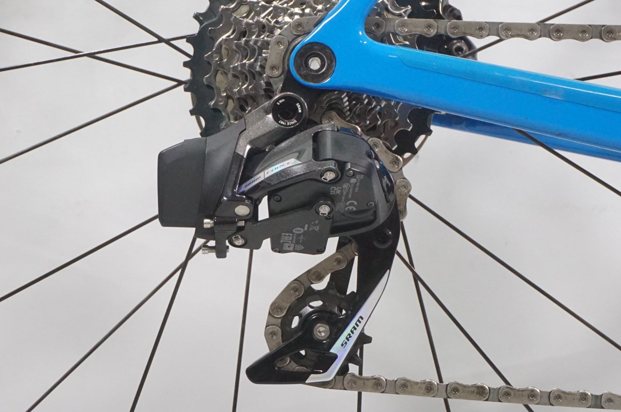 CANYON 「キャニオン」 ULTIMATE CF SL 8 AXS MOVISTAR 2023年モデル ロードバイク / AKIBA店