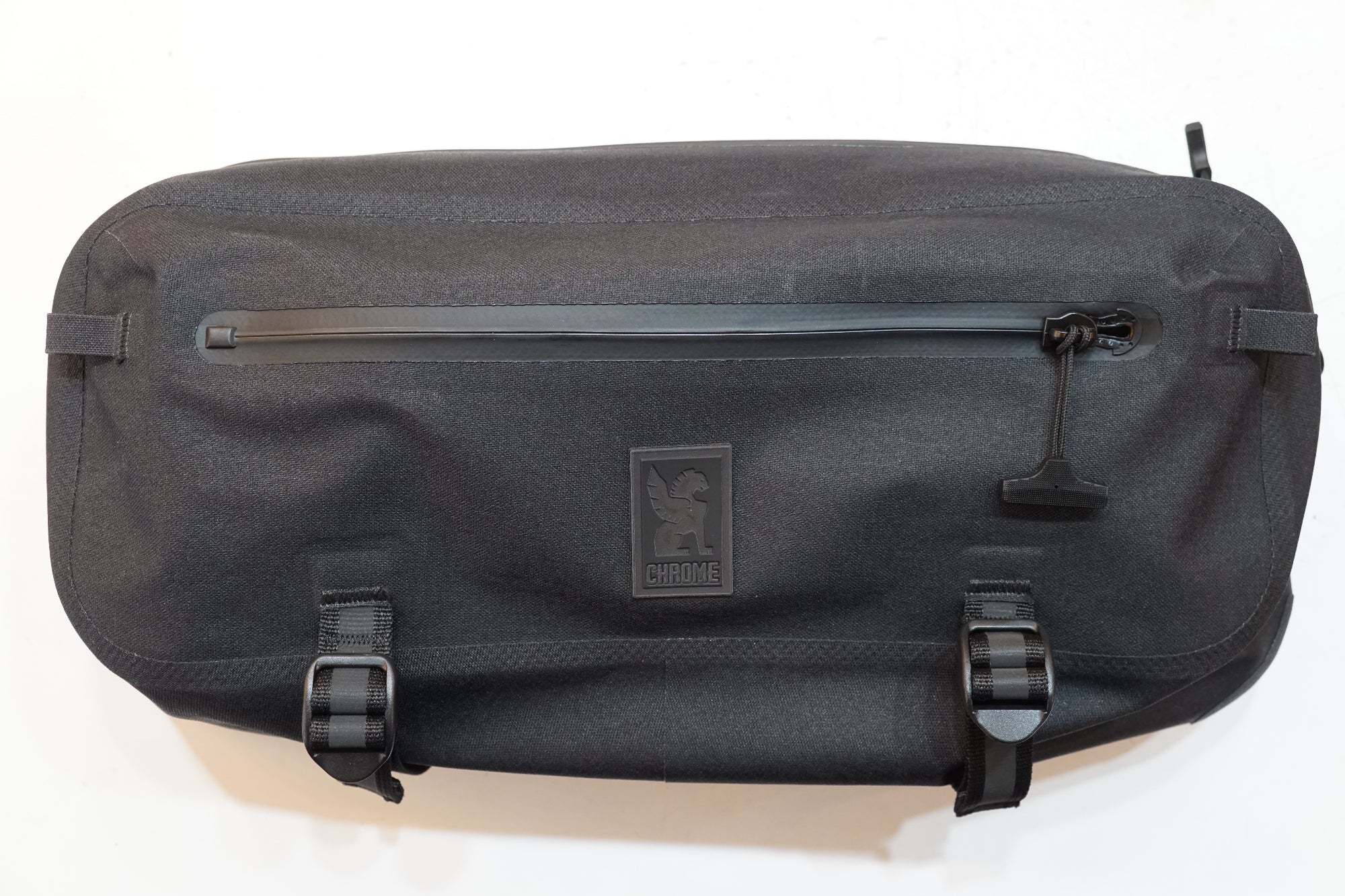 CHROME 「クローム」 ミニ カデッド ウォータープルーフ ボディバッグ / バイチャリ浦和ベース