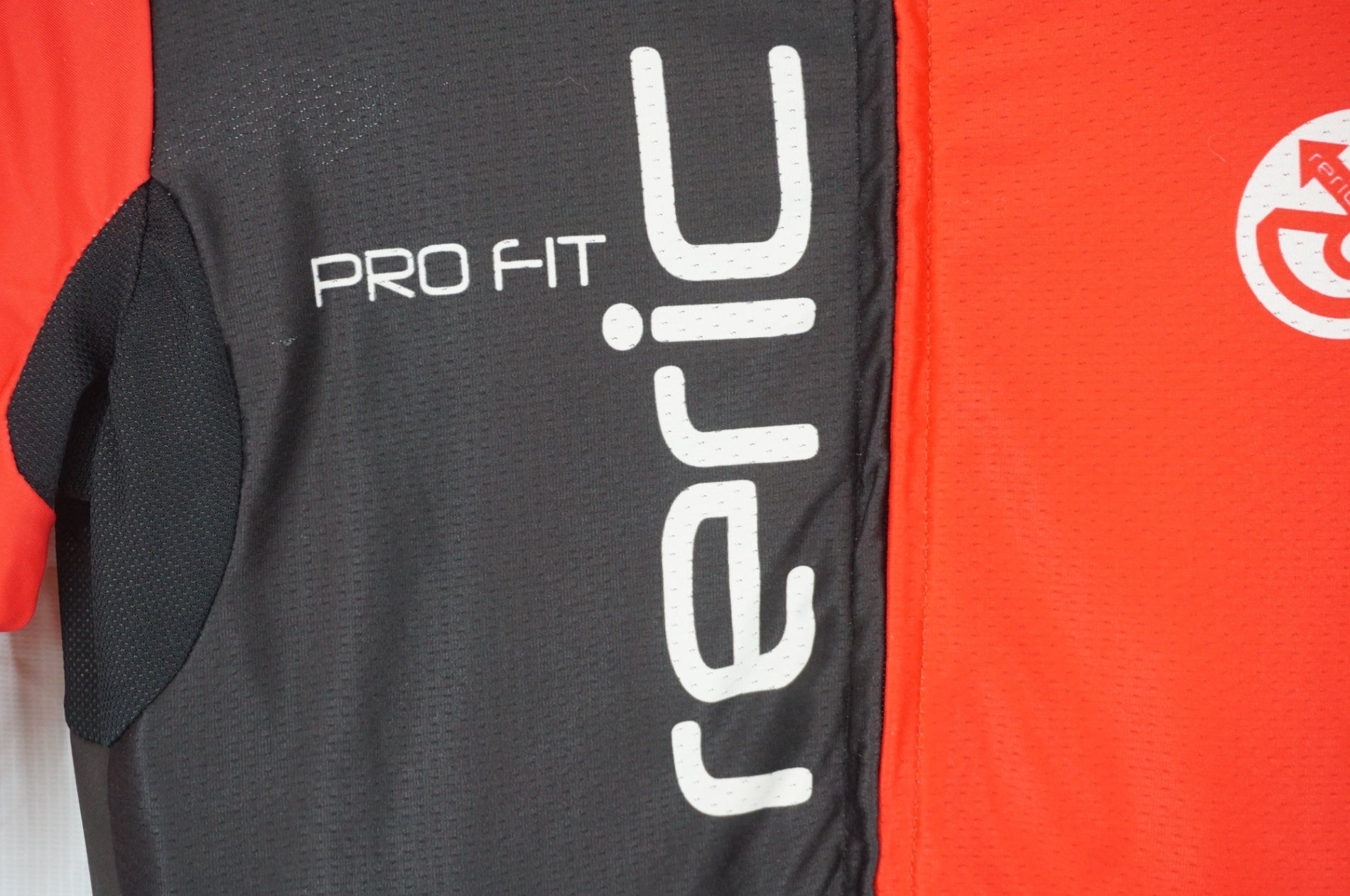 RERIC 「レリック」 Sサイズ 半袖ジャージ / 阪急塚口店