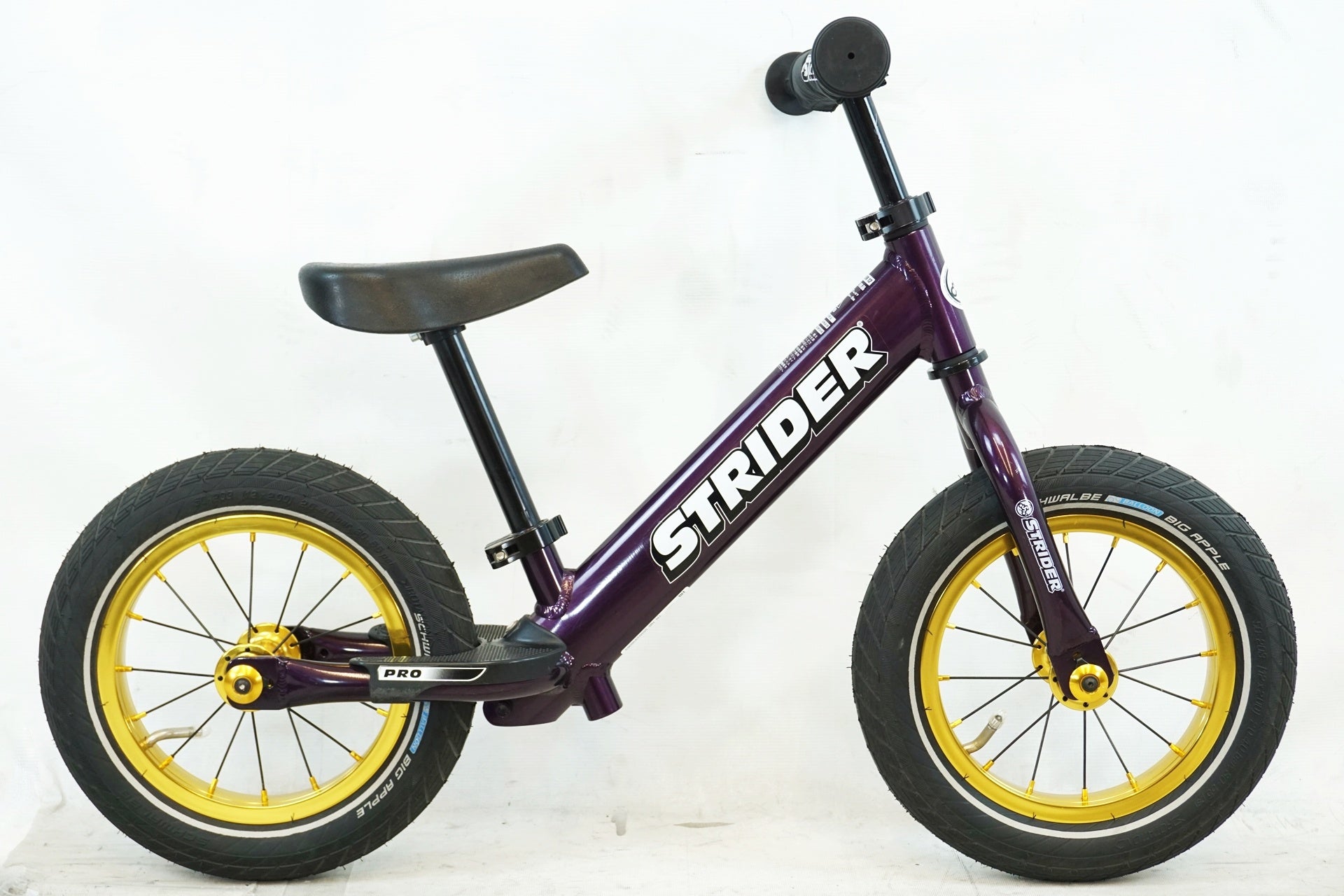 STRIDER 「ストライダー」 12 カスタム 2022年モデル キッズバイク / 有明ガーデン店
