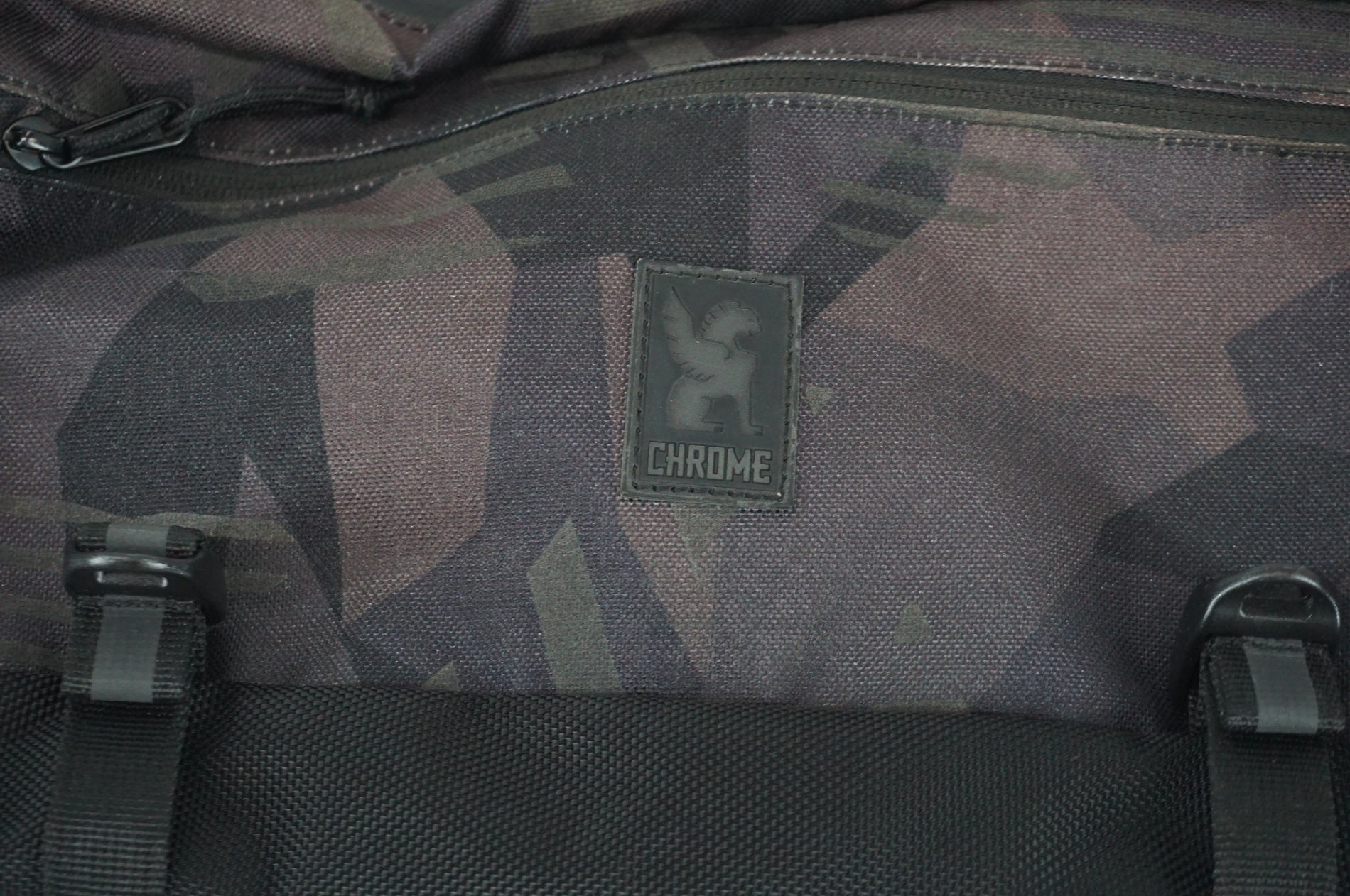 CHROME 「クローム」 KADET SLING BAG ボディバッグ / 阪急塚口店