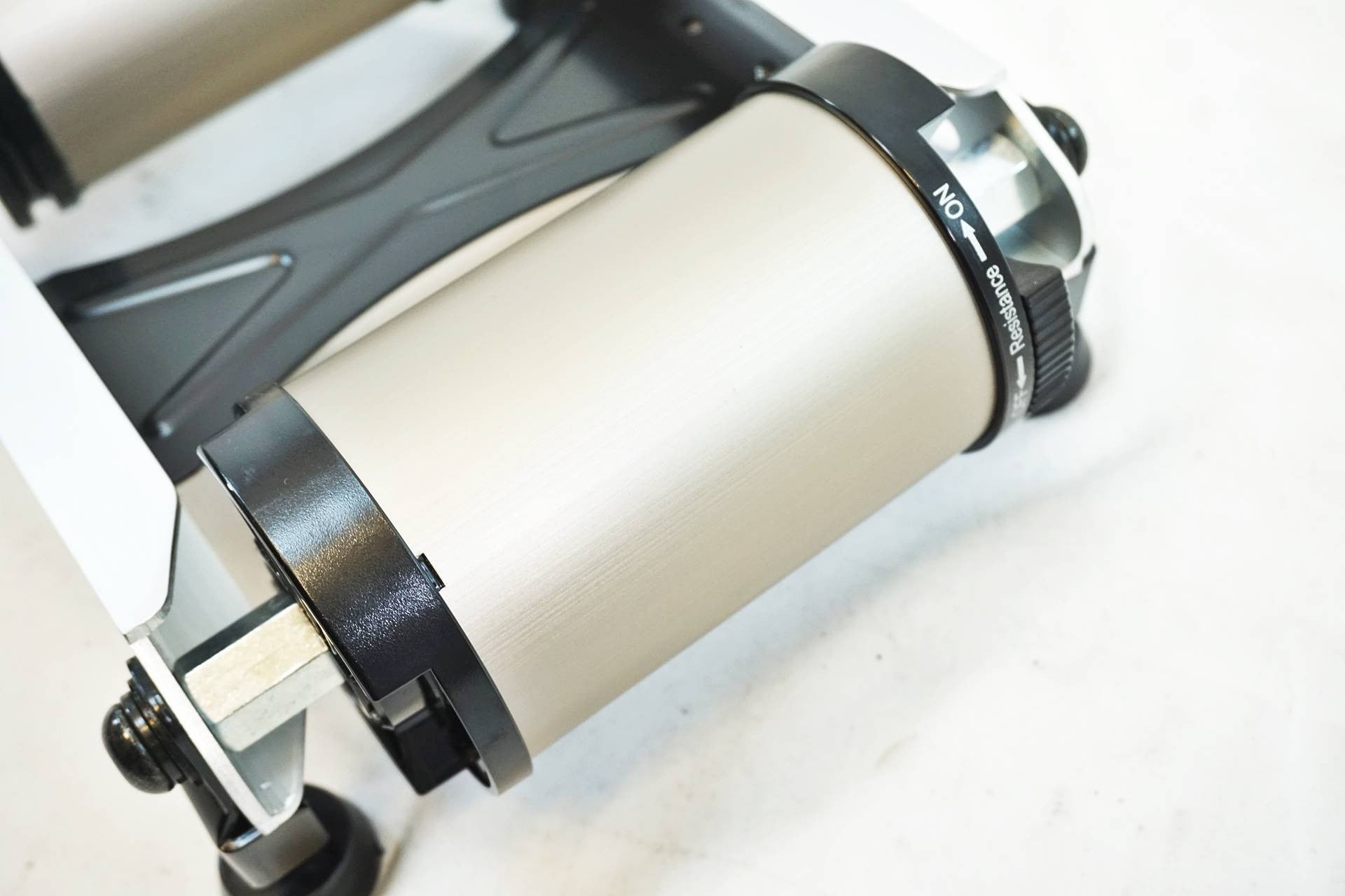 MINOURA 「ミノウラ」 HYBRID ROLLER LIVE RIDE FG220 サイクルトレーナー / 有明ガーデン店