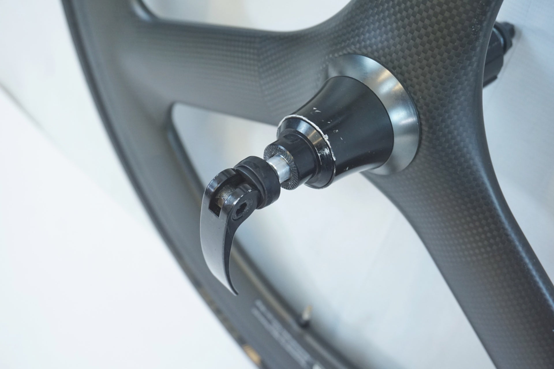 KITT DESIGN 「キット デザイン」 CARBON WHEEL シマノ 11S バトン ホイール / 有明ガーデン店