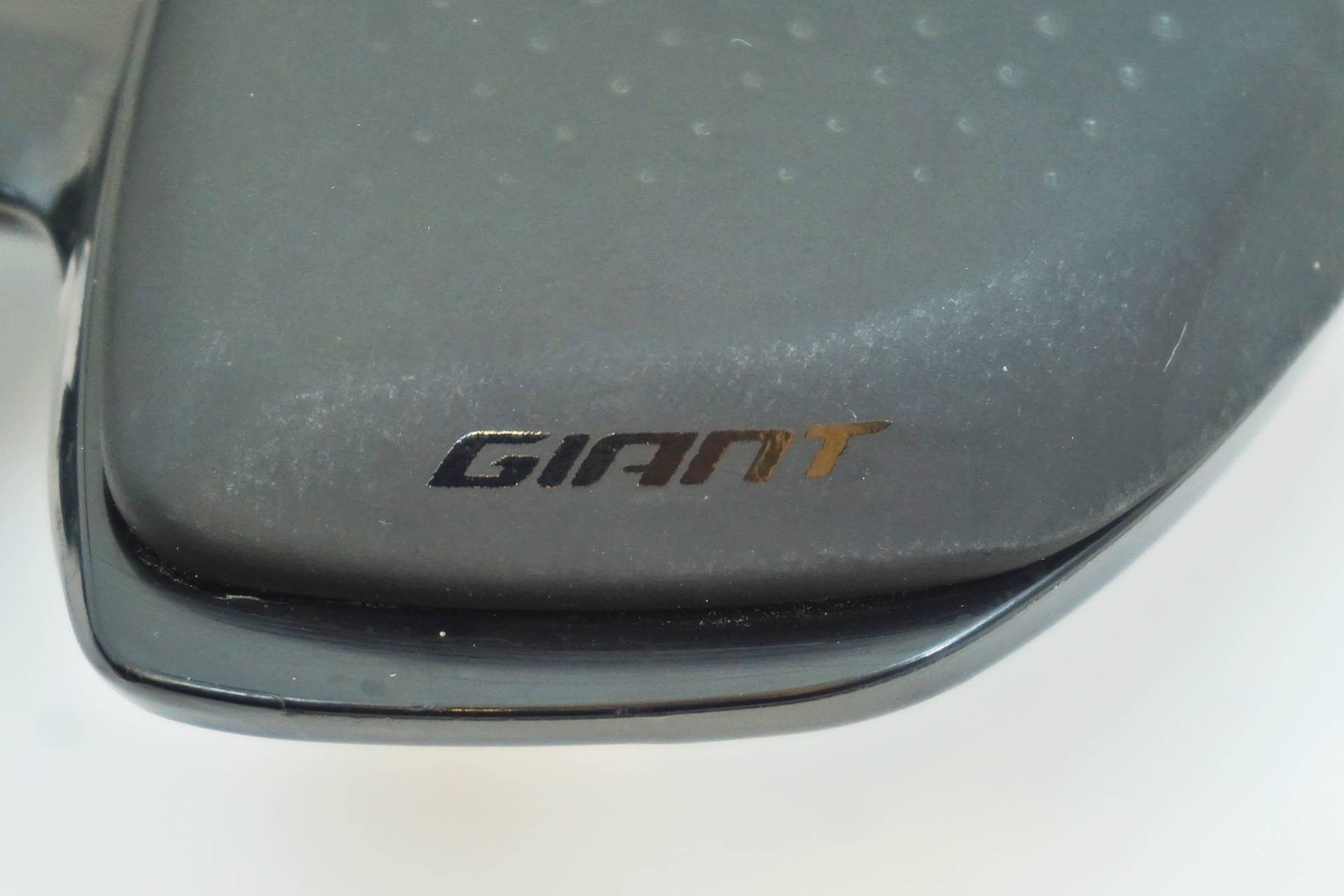 GIANT 「ジャイアント」 APPROACH サドル / 有明ガーデン店