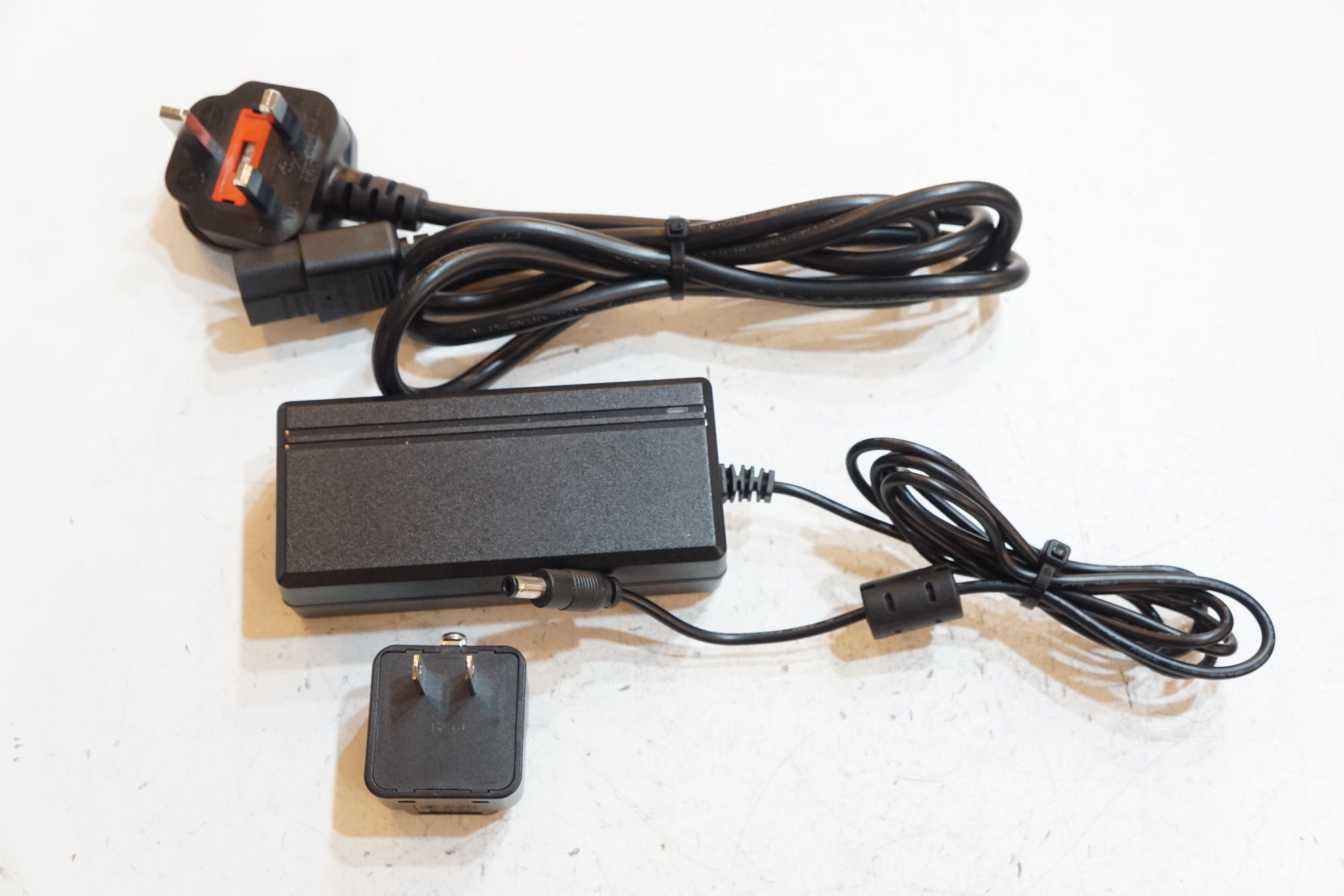 WAHOO 「ワフー」 KICKR サイクルトレーナー / バイチャリ浦和ベース