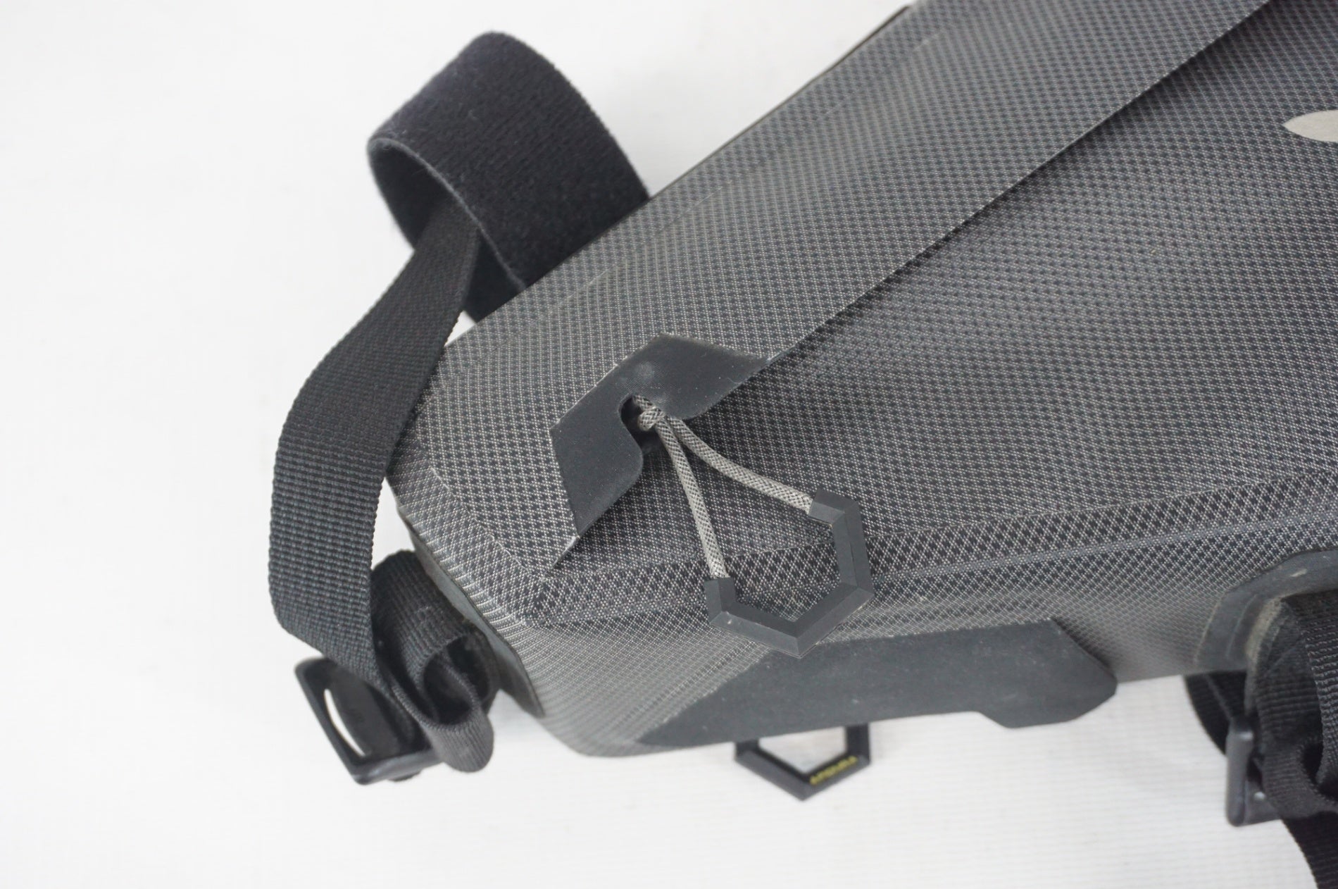 APIDURA 「アピデュラ」 エクスペディション 3L フレームバッグ / 阪急塚口店