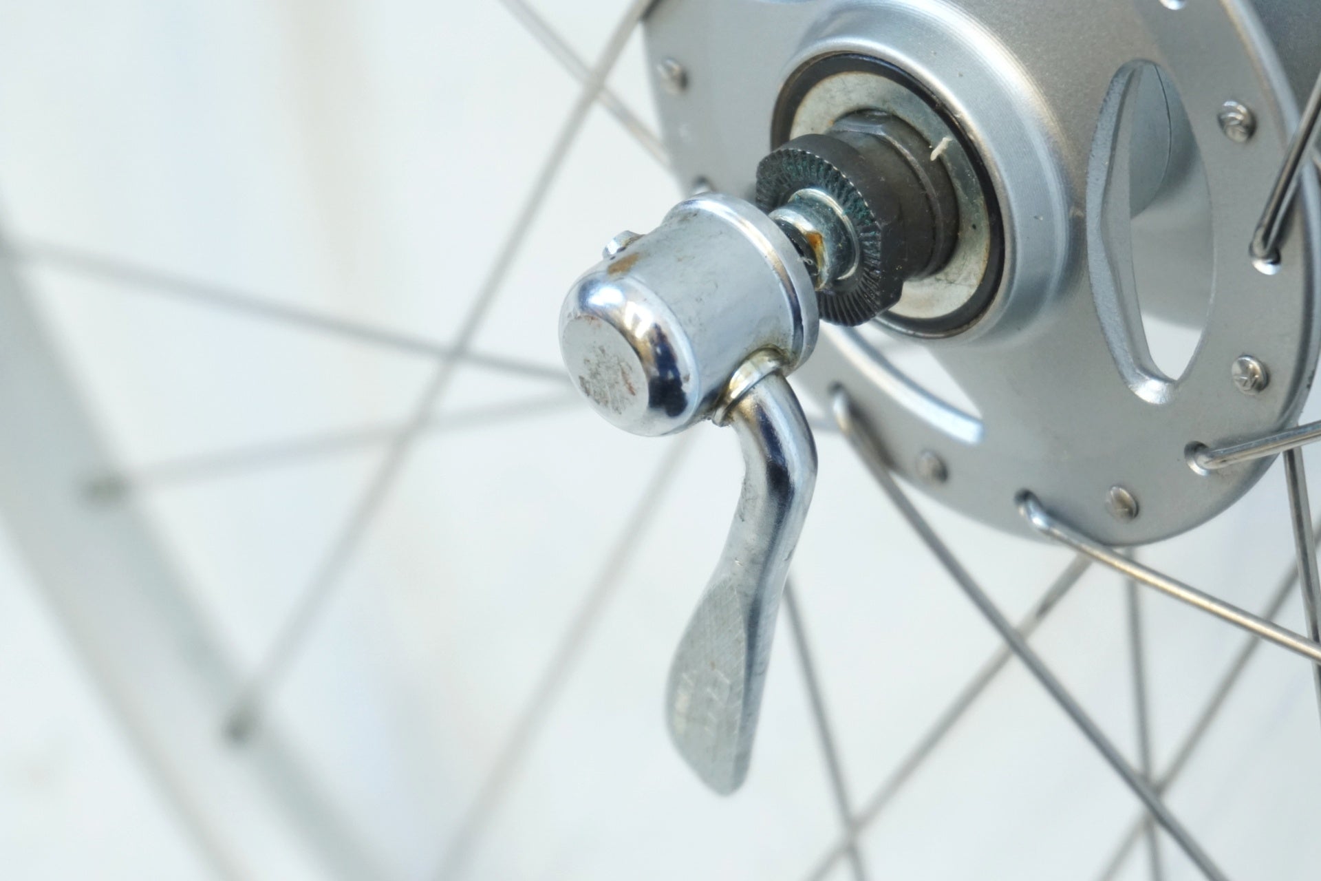 SHIMANO 「シマノ」 HB-NX22 ハブ ARAYA26×1.5 リム フロントハブダイナモホイール / 有明ガーデン店