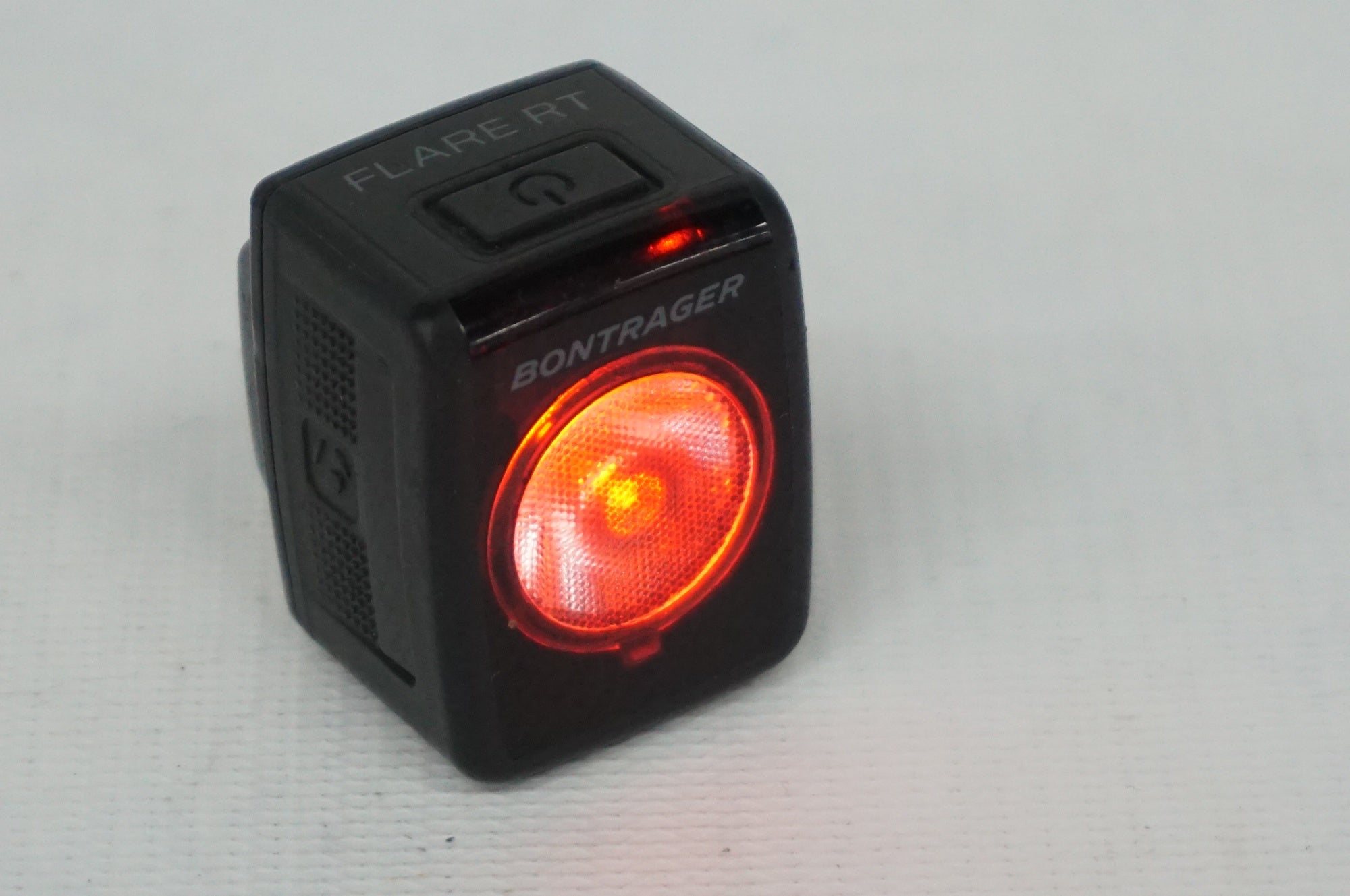 TREK 「トレック」 COMMUTER PRO RT 1000 FLARE RT 本体のみ ライトセット / 阪急塚口店