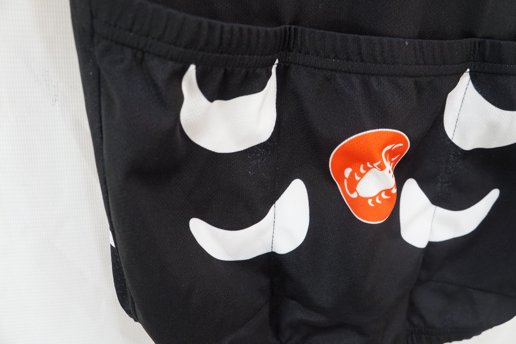 CASTELLI 「カステリ」 Sサイズ ジャージ / バイチャリ浦和ベース