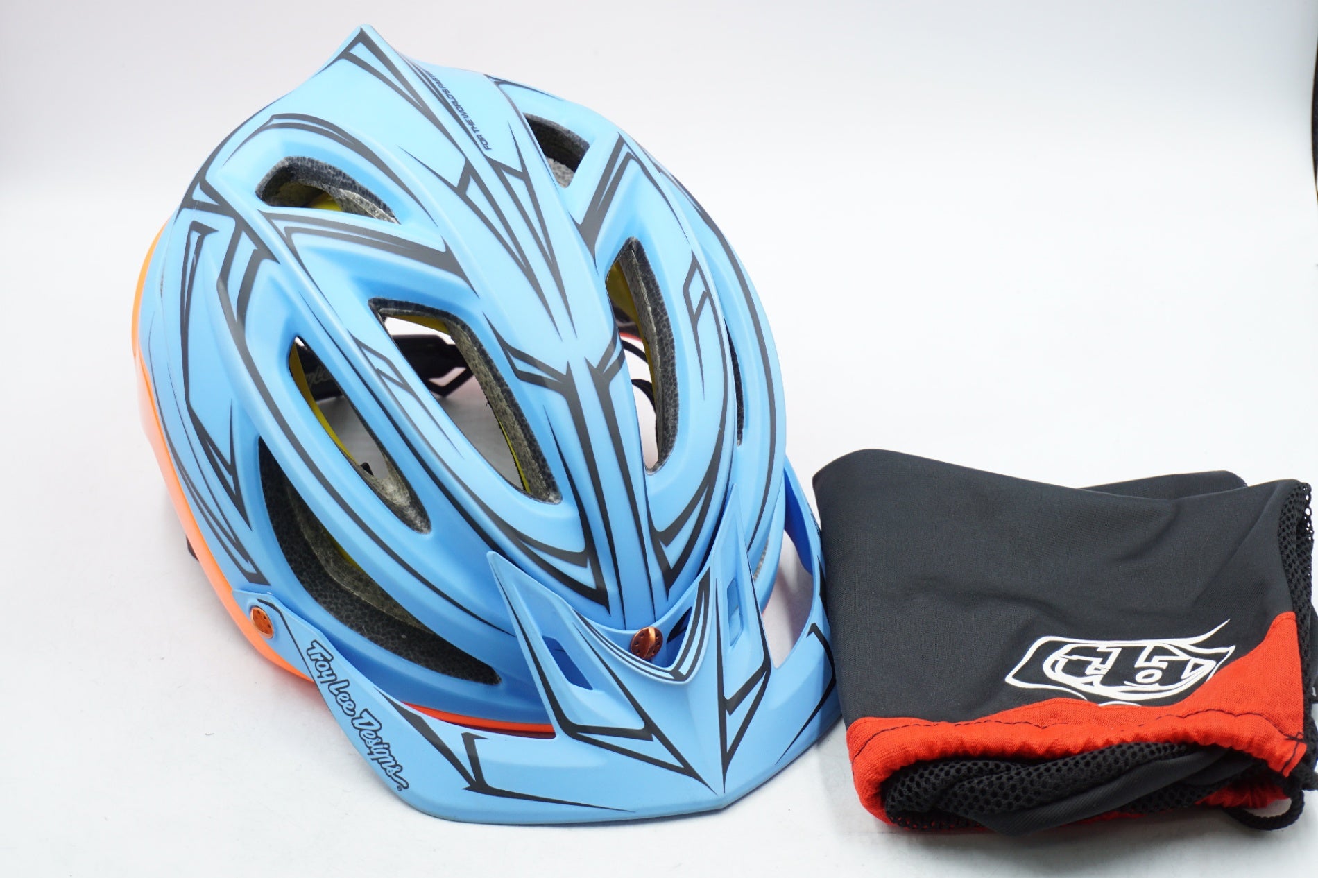 TROY LEE DESIGNS 「トロイリーデザインズ」 A2 M-Lサイズ ヘルメット / 奈良店