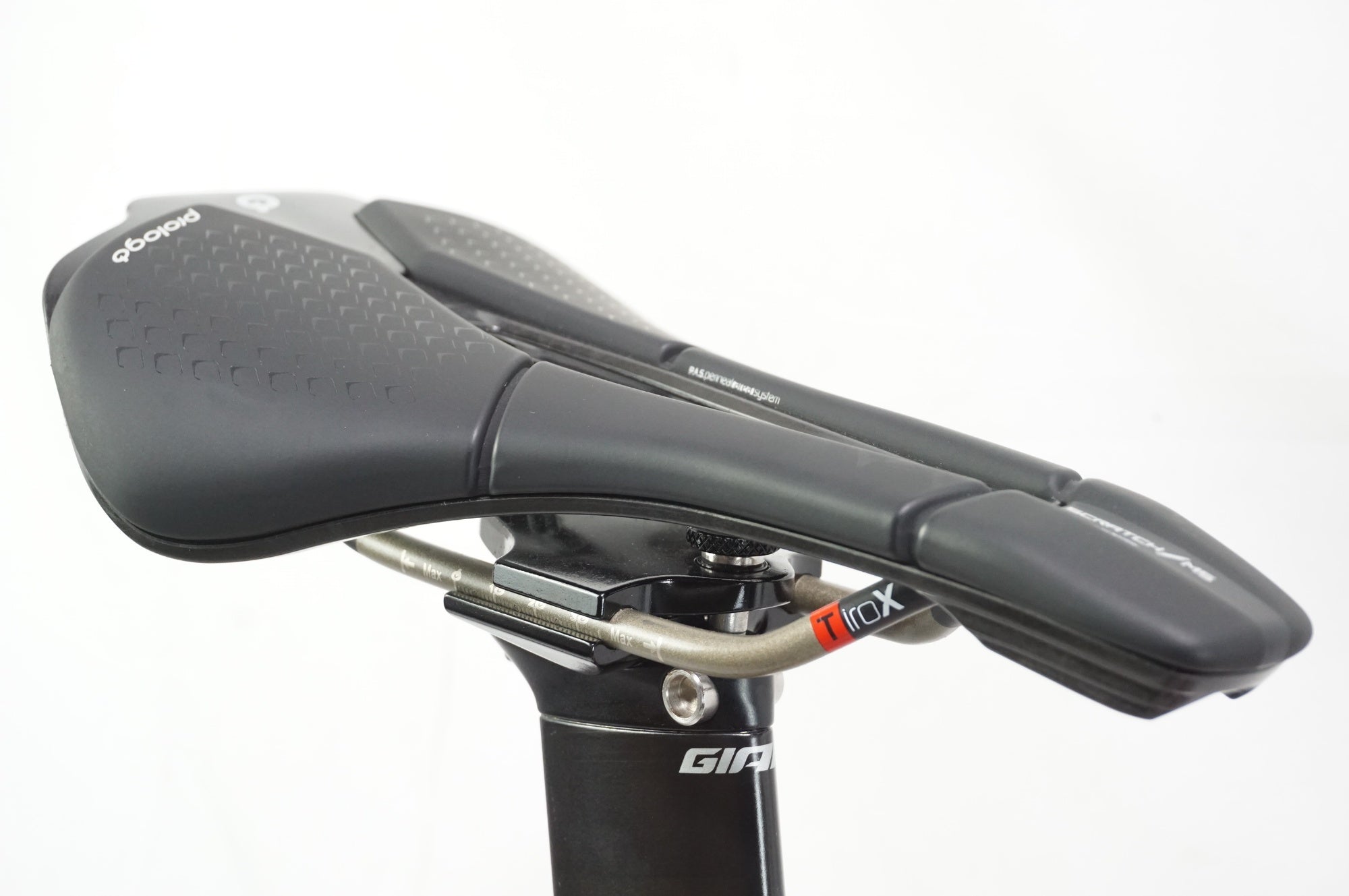 GIANT 「ジャイアント」 PROPEL ADAVANCHD2 2022年モデル ロードバイク/ AKIBA店