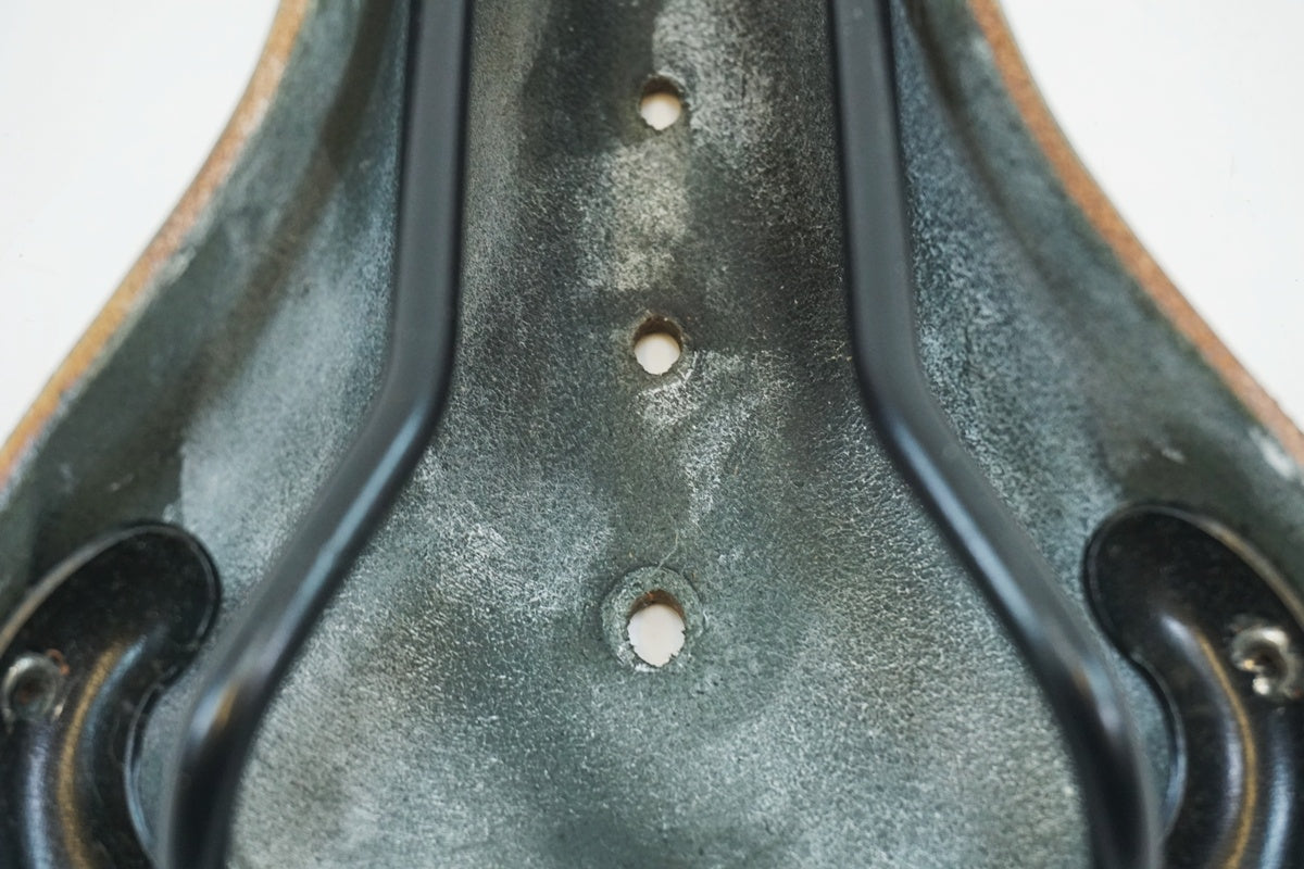 BROOKS 「ブルックス」 B17 サドル / 有明ガーデン店