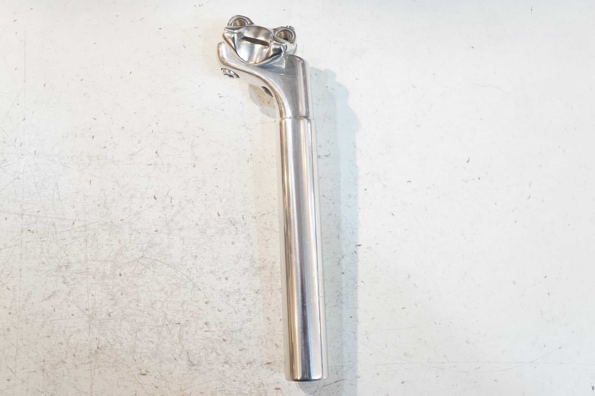 NITTO 「ニットー」 NJS SP72-W44 NJS φ27.0 210mm シートポスト