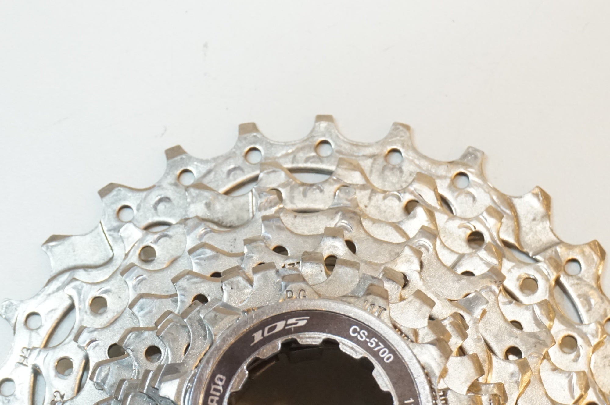 SHIMANO 「シマノ」 105 CS-5700 11-28T スプロケット / 浦和ベース