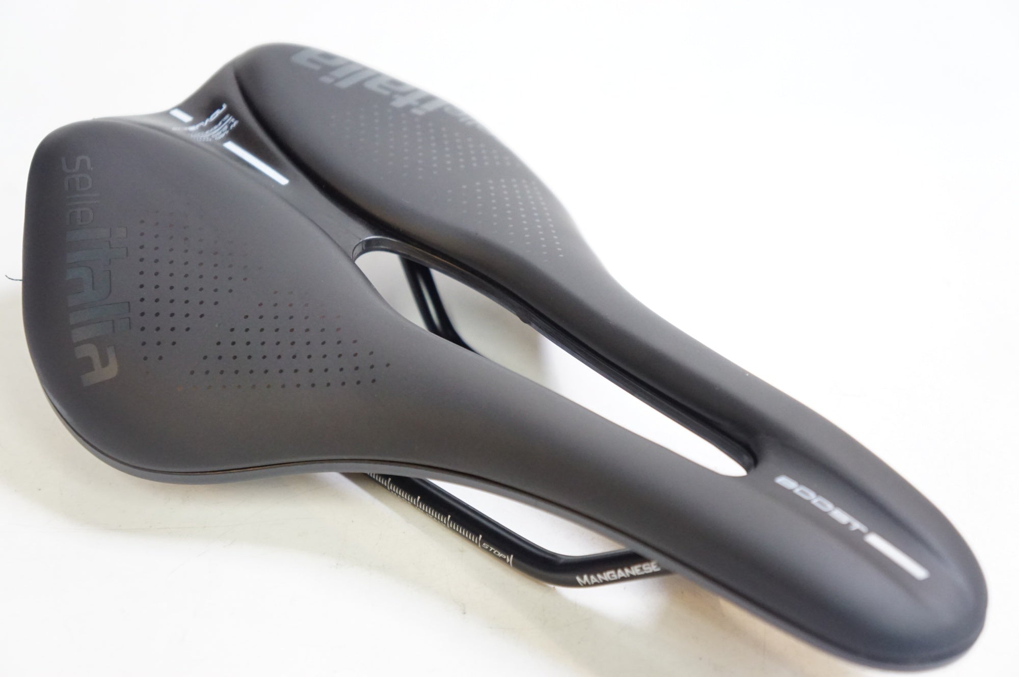 SELLE ITALIA 「セライタリア」 NOVUS BOOST EVO TM SUPERFLOW サドル
