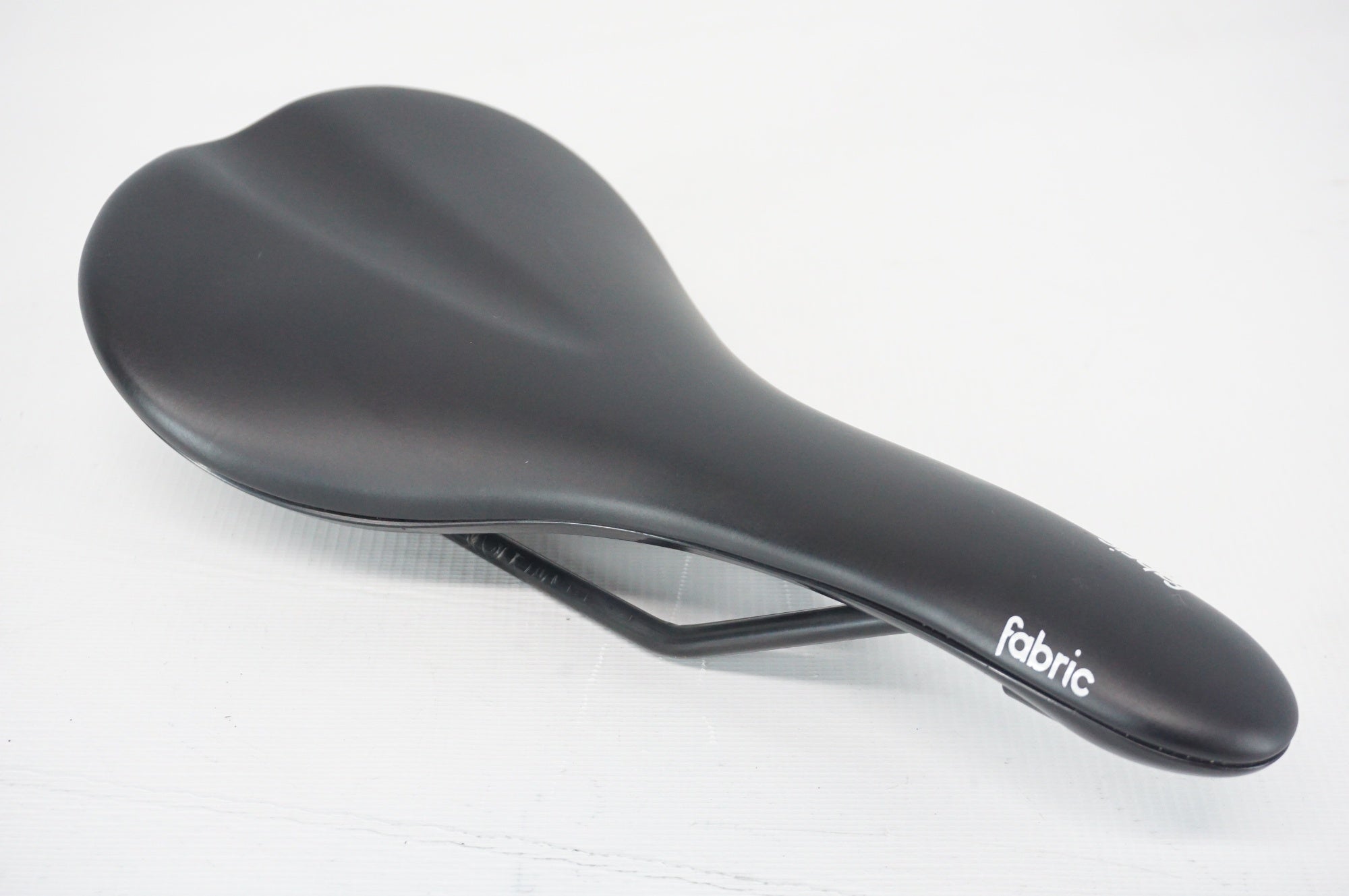 FABRIC 「ファブリック」 SCOOP サドル / 阪急塚口店 ｜ バイチャリ