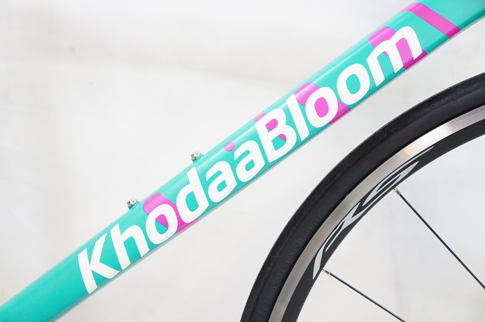 KHODAABLOOM 「コーダブルーム」 FARNA TIAGRA 2024年モデル ロードバイク / 熊谷本店