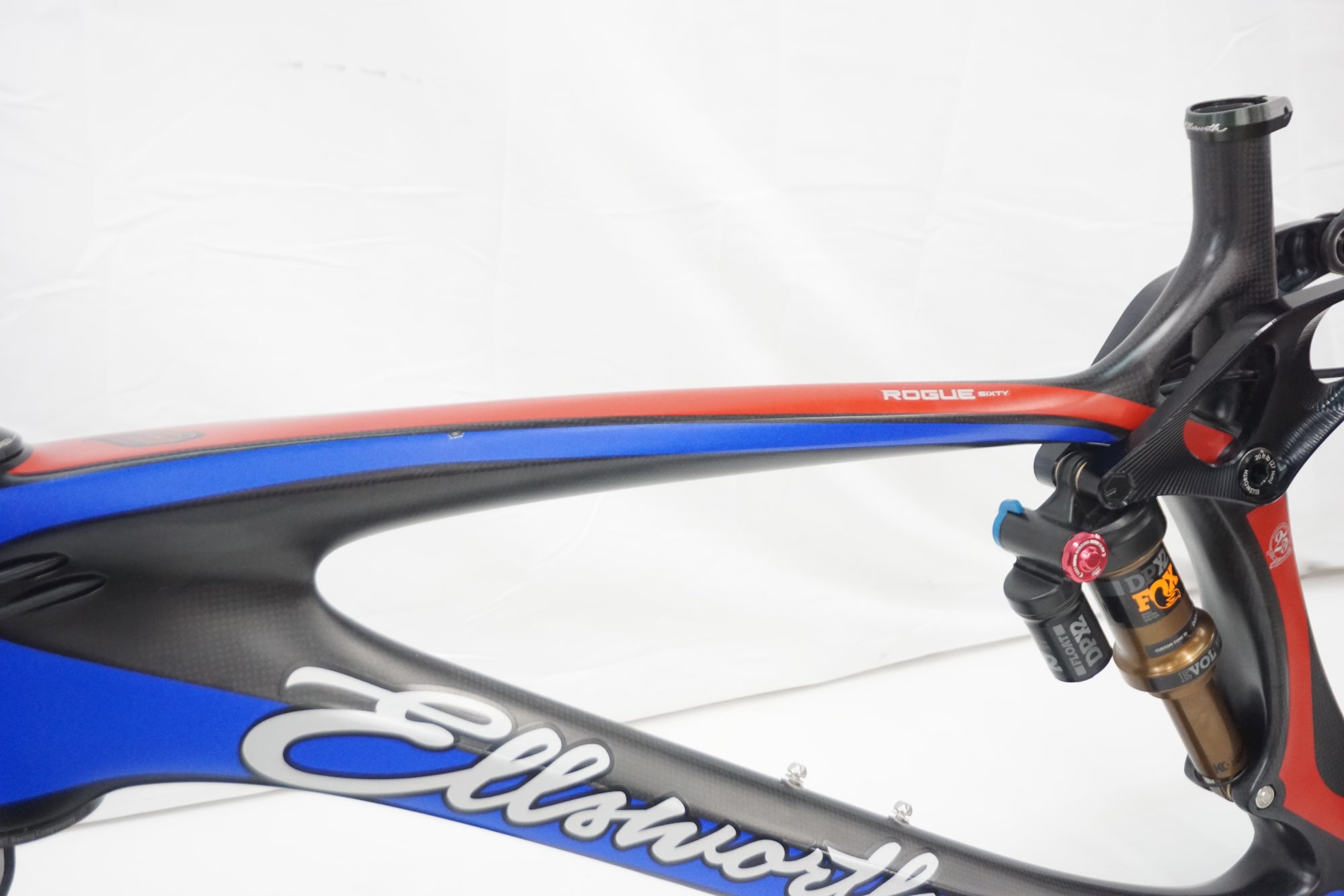 ELLSWORTH 「エルズワース」 ROGUE SIXTY 2017年モデル フレーム/ 奈良店