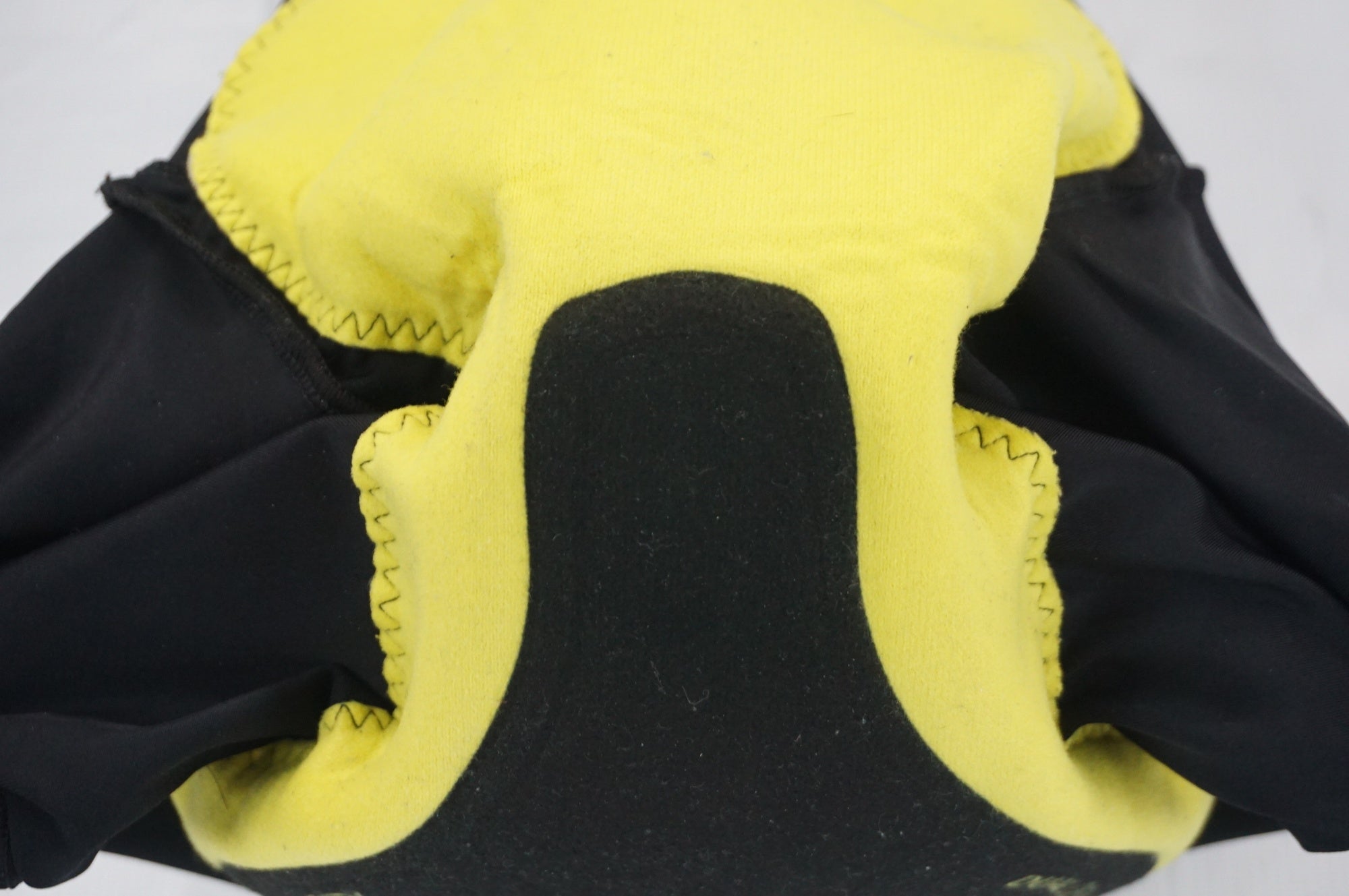 MAVIC 「マヴィック」 ESSENTIAL Sサイズ ビブショーツ / 阪急塚口店