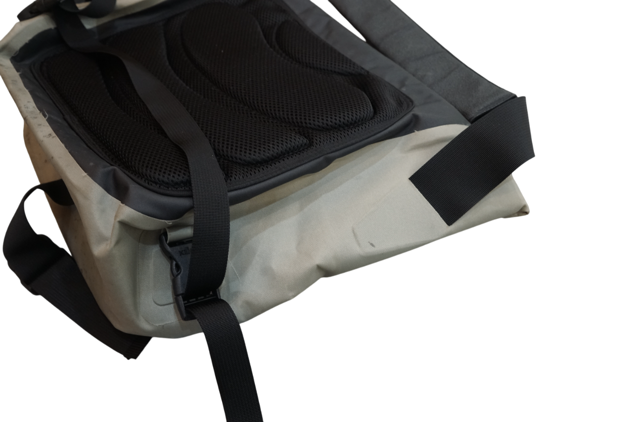 MONT-BELL 「モンベル」 メッセンジャーバッグ / バイチャリ浦和ベース