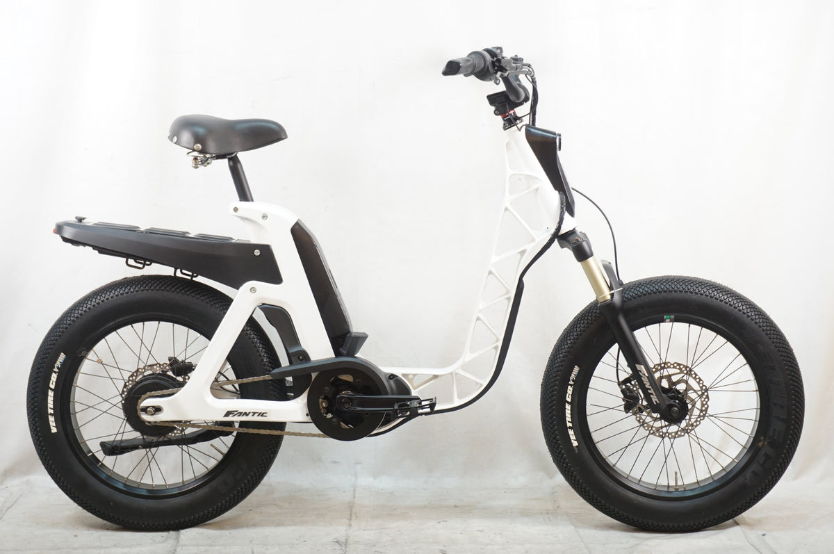 FANTIC 「ファンティック」 ISSIMO URBAN 2024年モデル 20インチe-bike / 浦和ベース