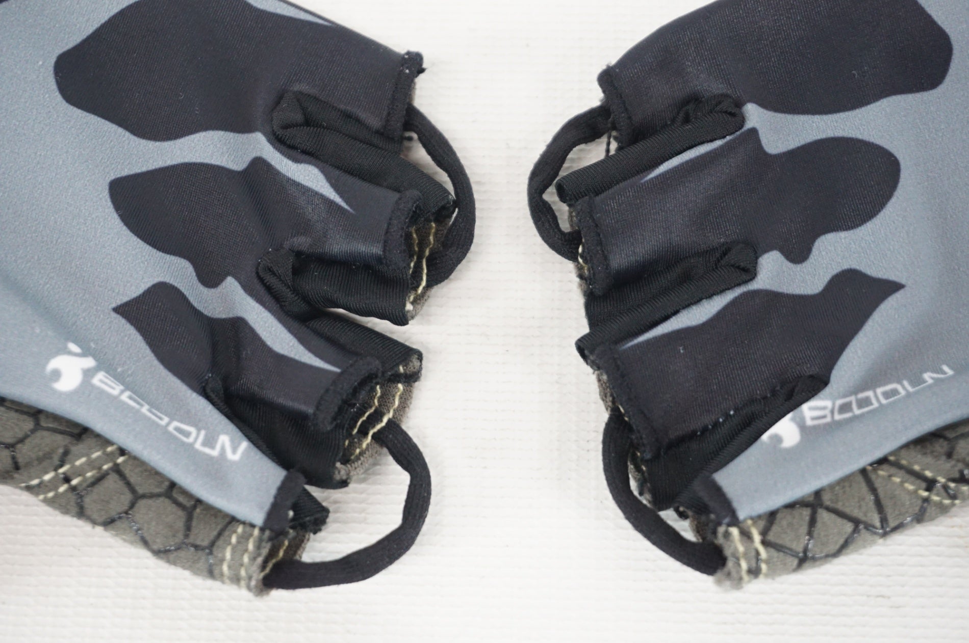 BOODUN 「ブーダン」 Mサイズ サイクルグローブ / 阪急塚口店