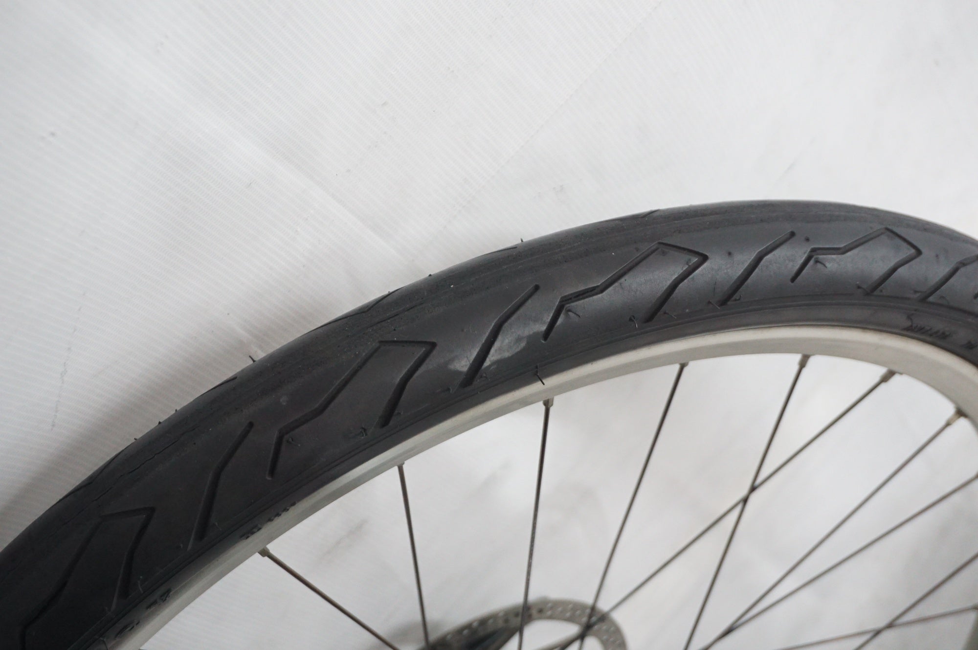 BONTRAGER 「ボントレガー」 SELECT 26インチ DISC シマノ8-10速 リアホイール / 阪急塚口店