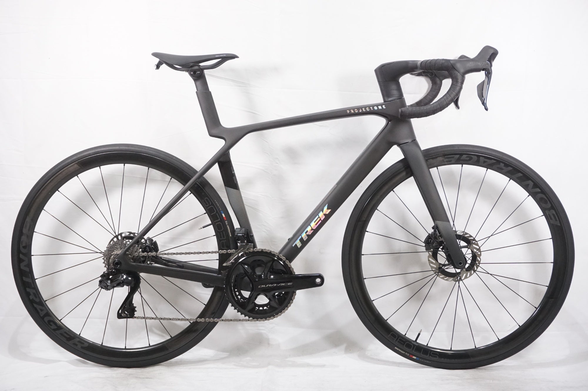 TREK 「トレック」 MADONE SLR9 GEN8 2025年モデル ロードバイク / AKIBA店
