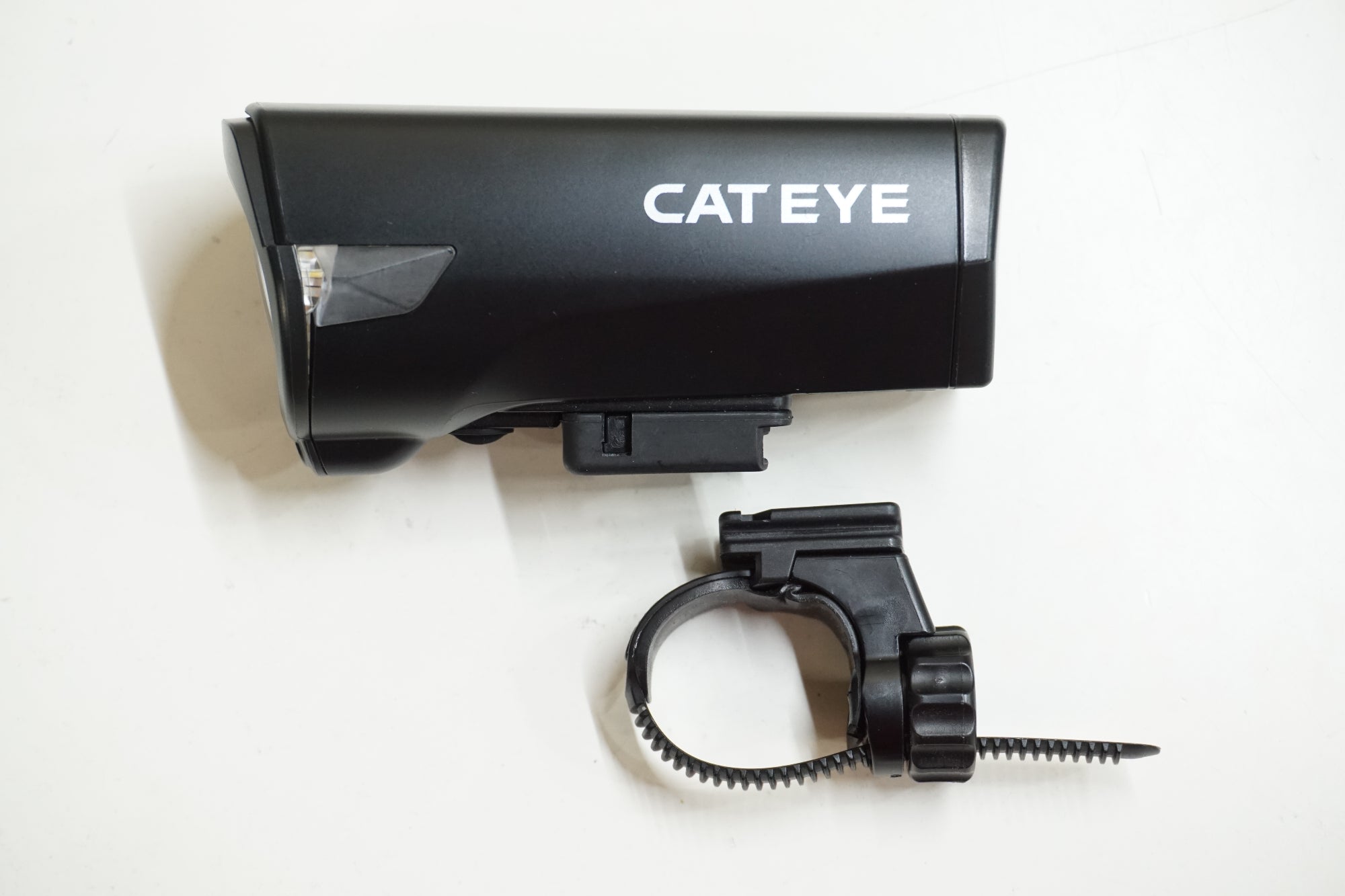 CATEYE 「キャットアイ」 HL-EL540 フロントライト / 大宮店