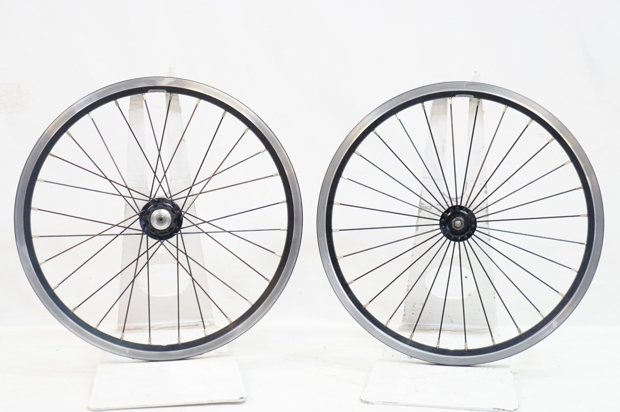 BROMPTON 「ブロンプトン」 外装2速用 16インチ 純正ホイール