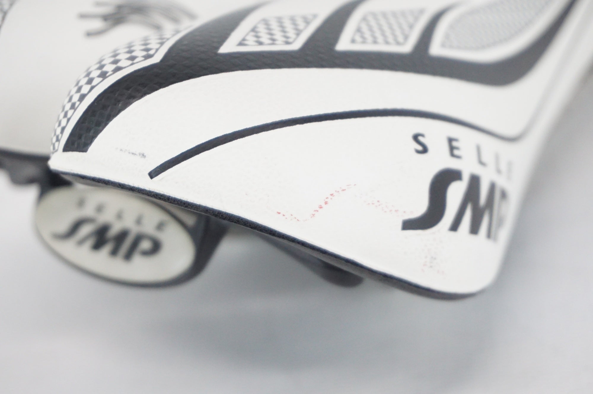 SELLE SMP 「セラエスエムピー」 HYBRID サドル / 阪急塚口店