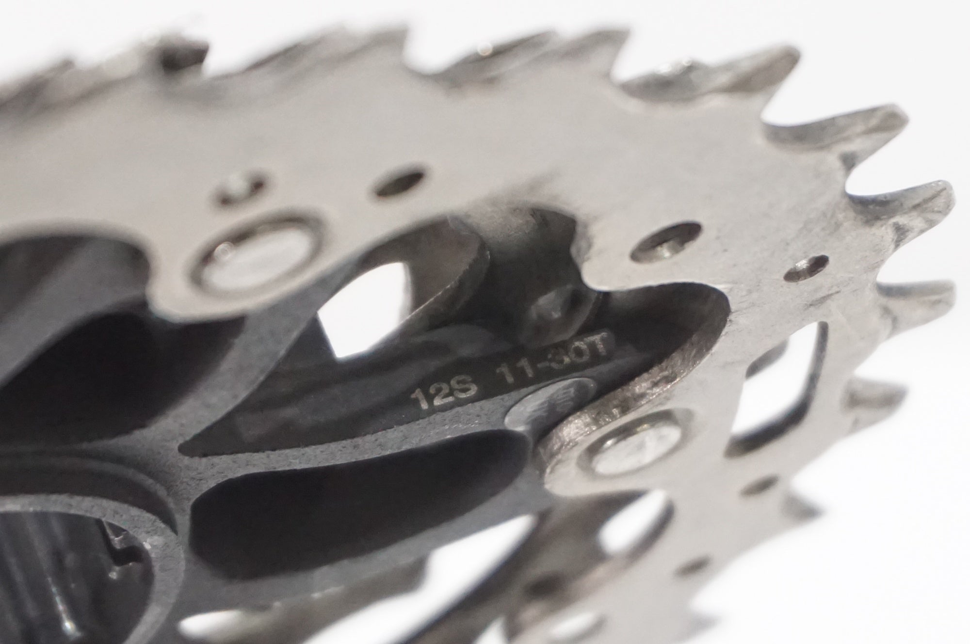 SHIMANO 「シマノ」 ULTEGRA CS-R8100 11-30T スプロケット / AKIBA店