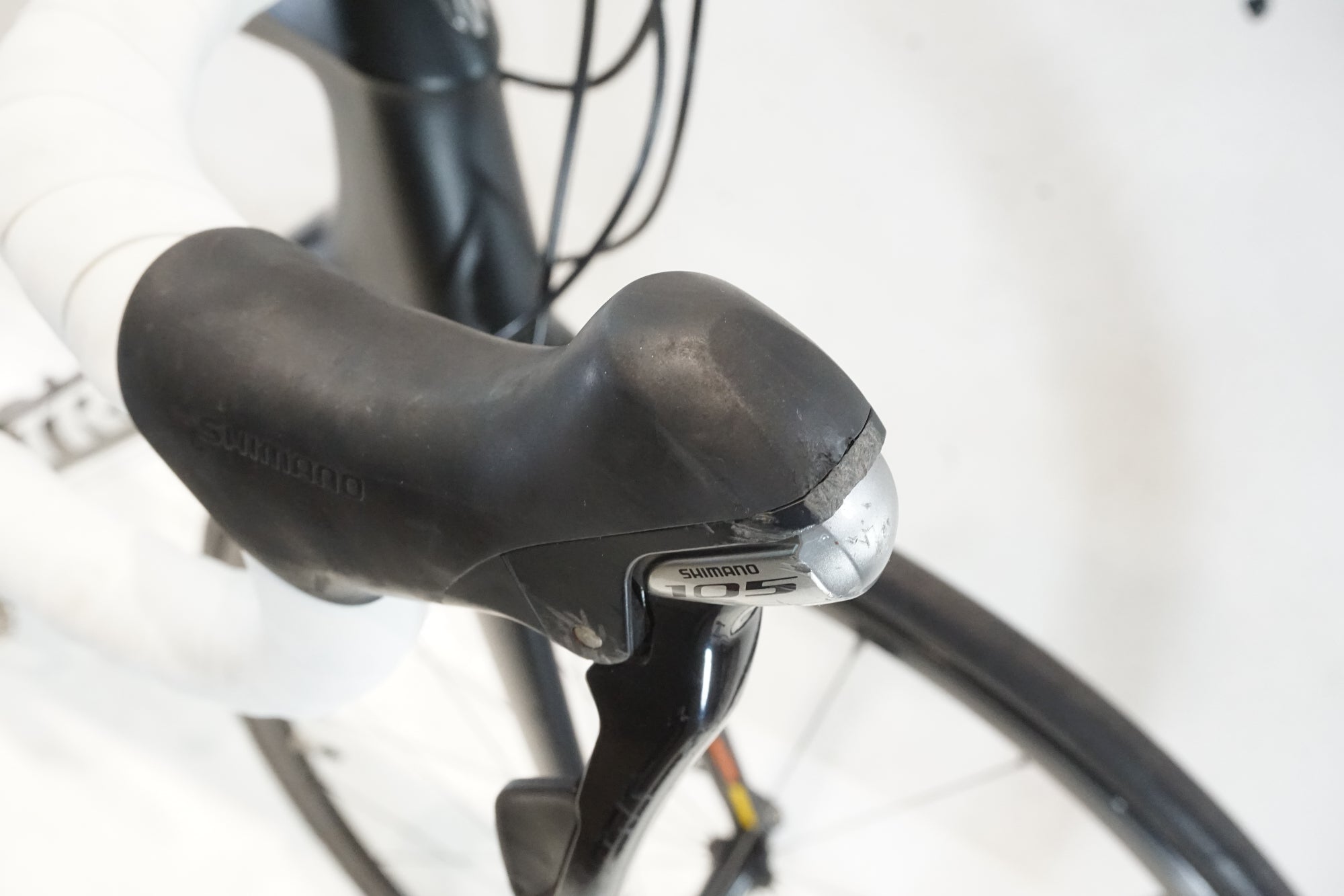 TREK 「トレック」 EMONDA S5 2016年モデル ロードバイク / 横浜戸塚店