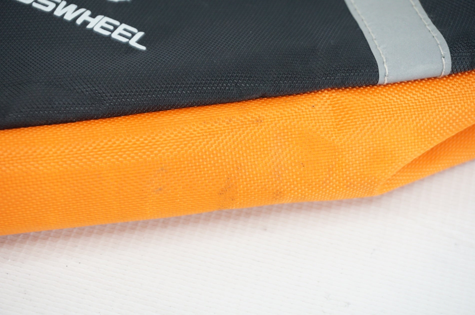 ROSWHEEL 「ロスウィール」 トライアングル フレームバッグ / 阪急塚口店