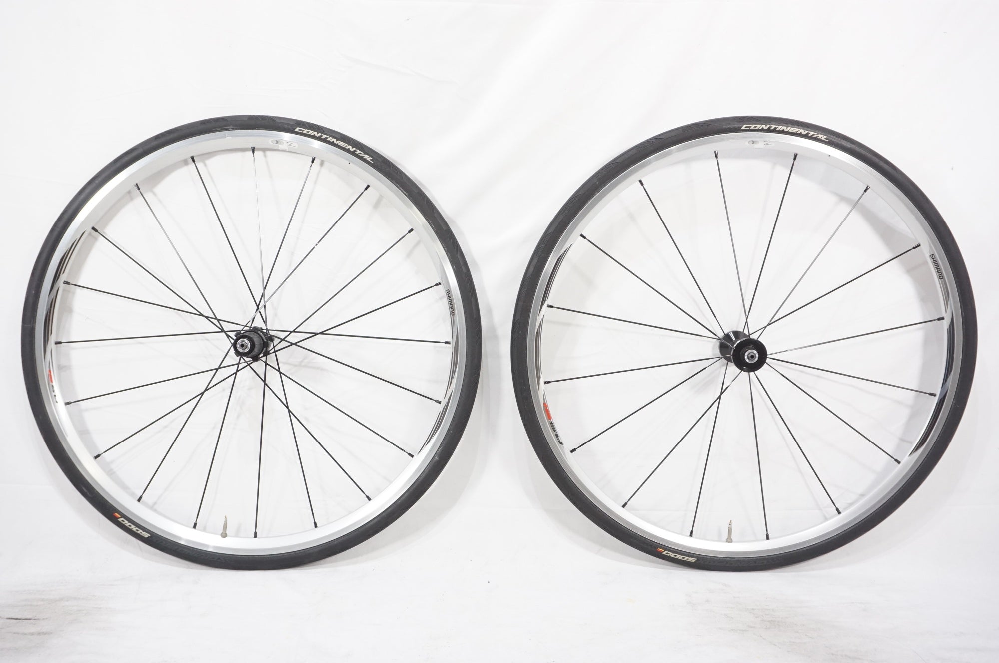 シマノ SHIMANO WH-RS21 前後ホイールセット【シルバーリム】 SHIMANO 「シマノ」 WH-RS21 シマノ11速 ホイールセット / AKIBA店
