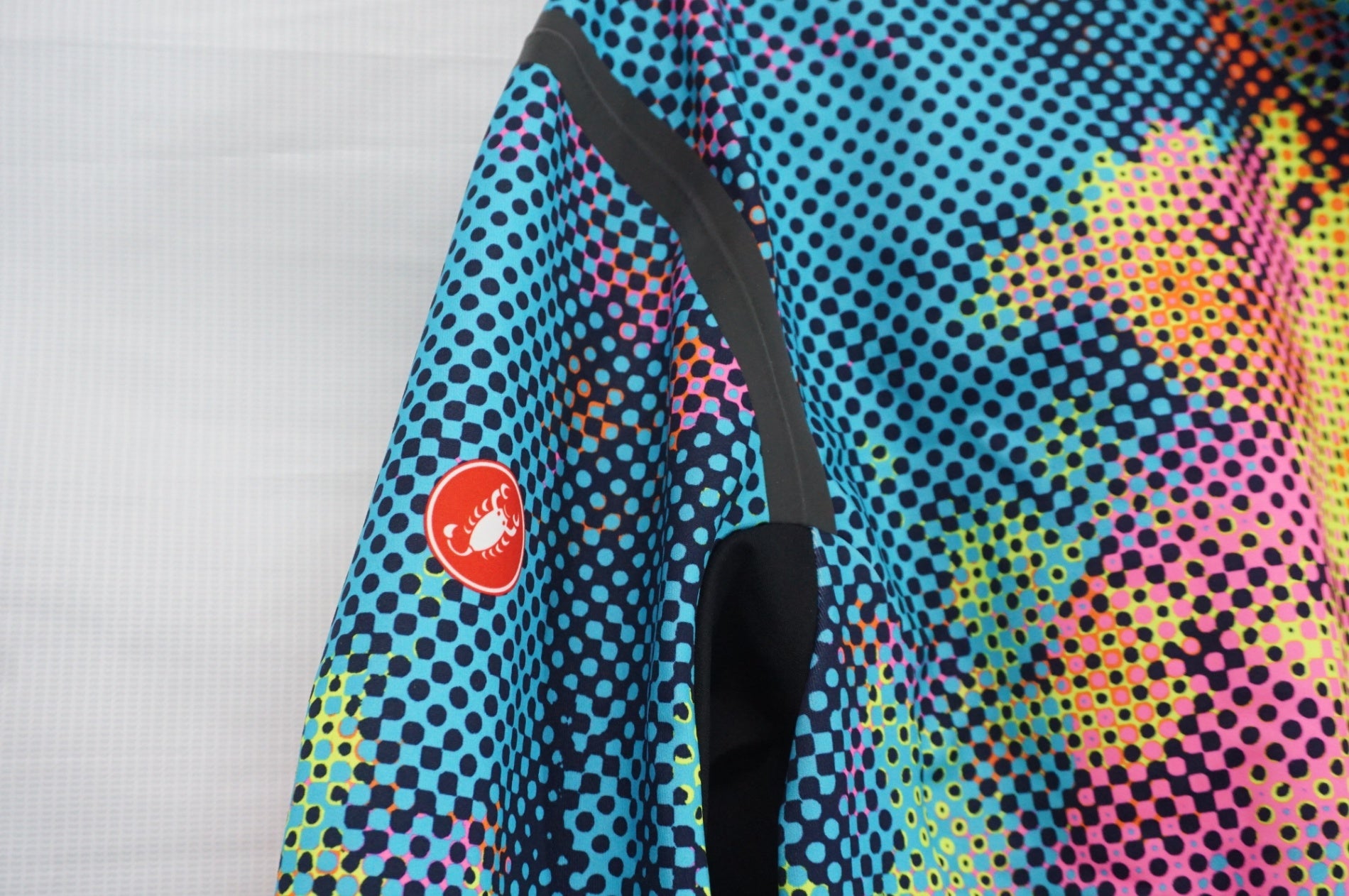 CASTELLI 「カステリ」 PERFETTO LTD ROS 2 JACKET Lサイズ ジャケット / 阪急塚口店