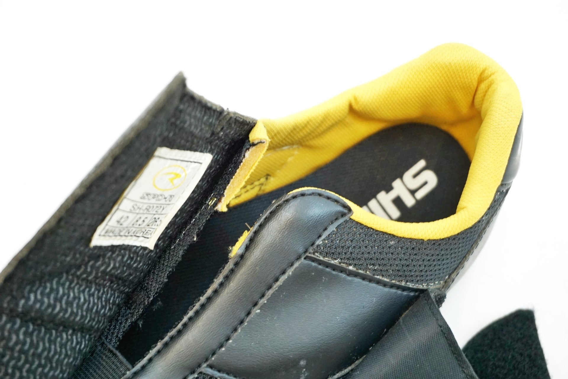 SHIMANO 「シマノ」 SH-R072Y 42サイズ シューズ / 有明ガーデン店