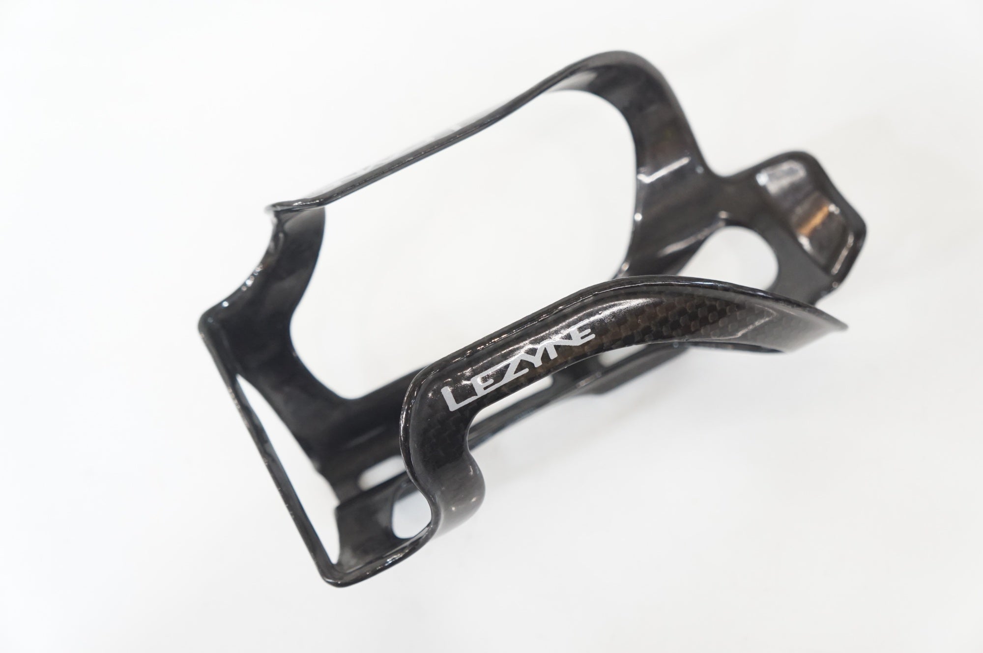 LEZYNE 「レザイン」 ROAD DRIVE CARBON CAGE ボトルケージ / 大宮店