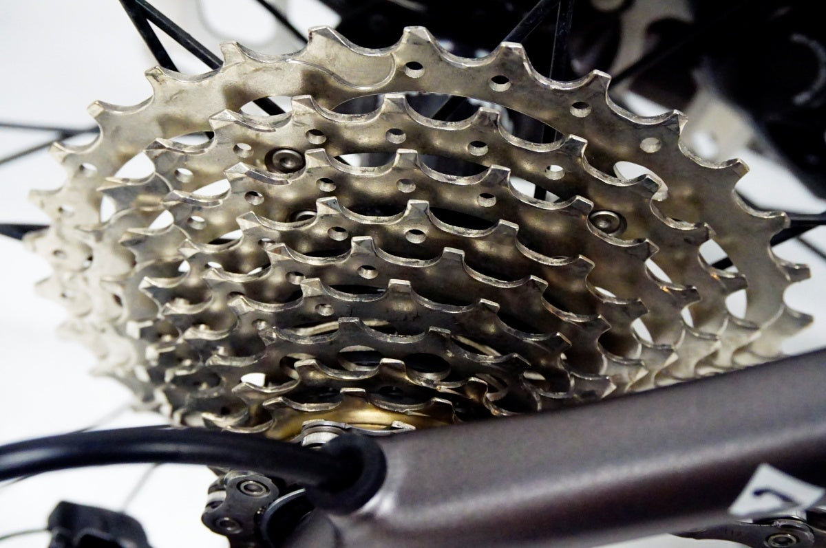 ELVES 「エルヴス」 AVARI PRO DISC 2024年モデル ロードバイク / 名古屋大須店