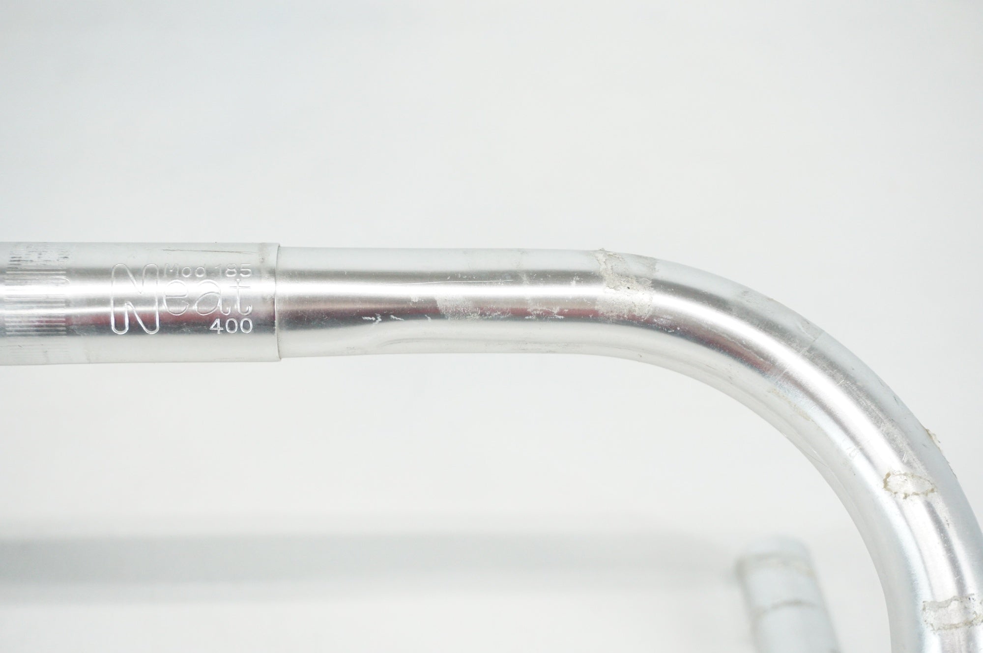 NITTO 「ニットー」 NEAT MOD 185 Φ26.0 400mm ハンドル / 阪急塚口店