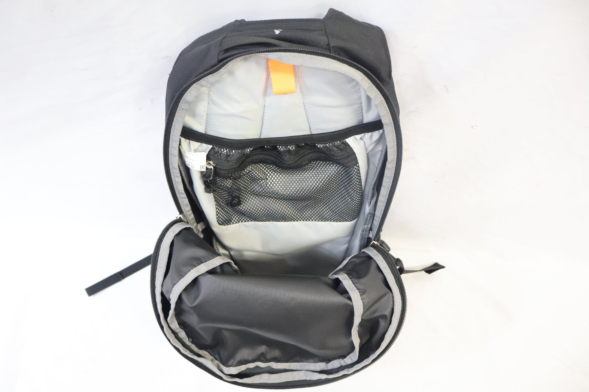 DEUTER 「ドイター」 RACE 12 バッグパック / 高知店