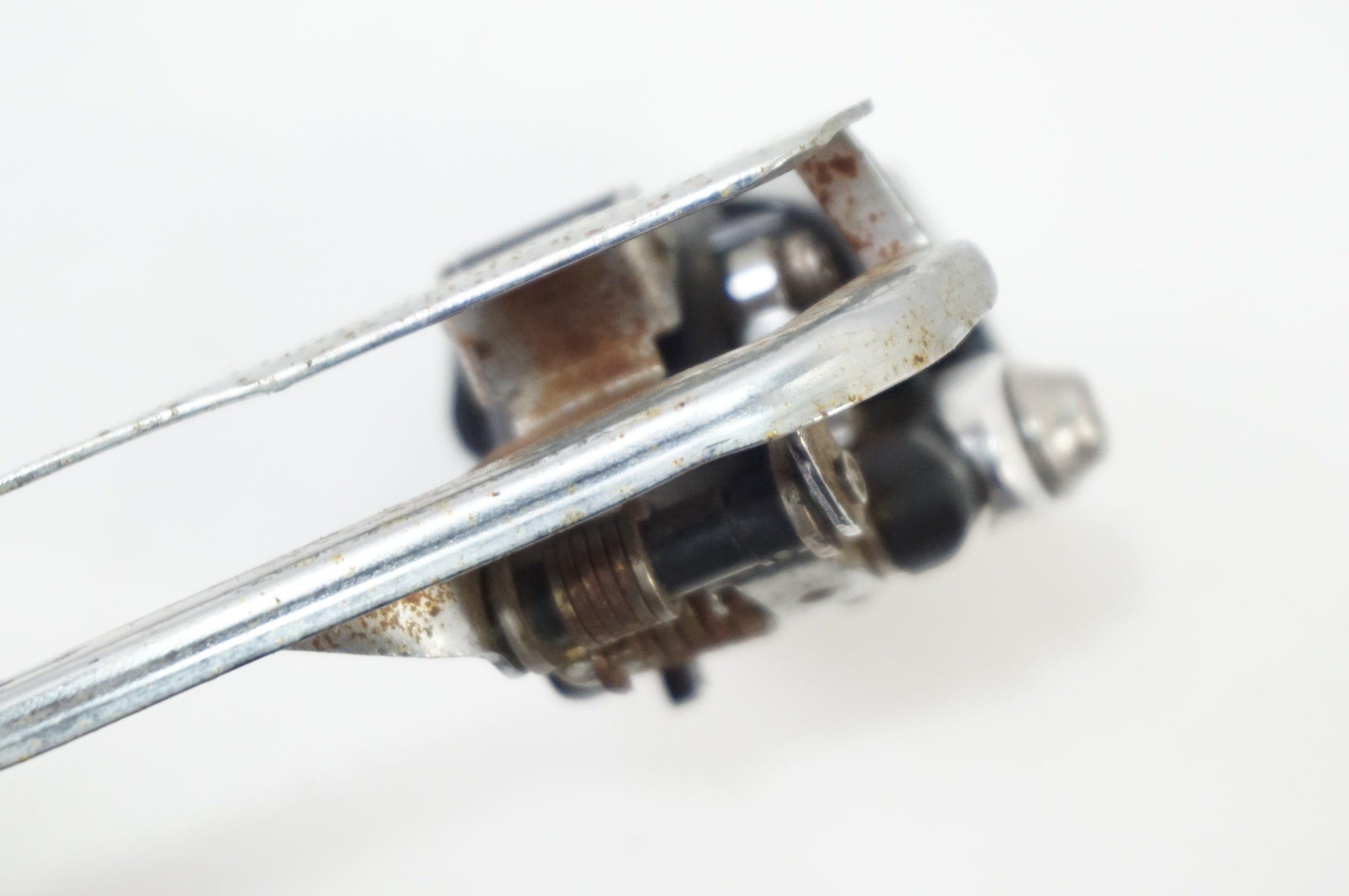 ジャンクSHIMANO「シマノ」FD-6870 フロントディレーラー / 世田谷店